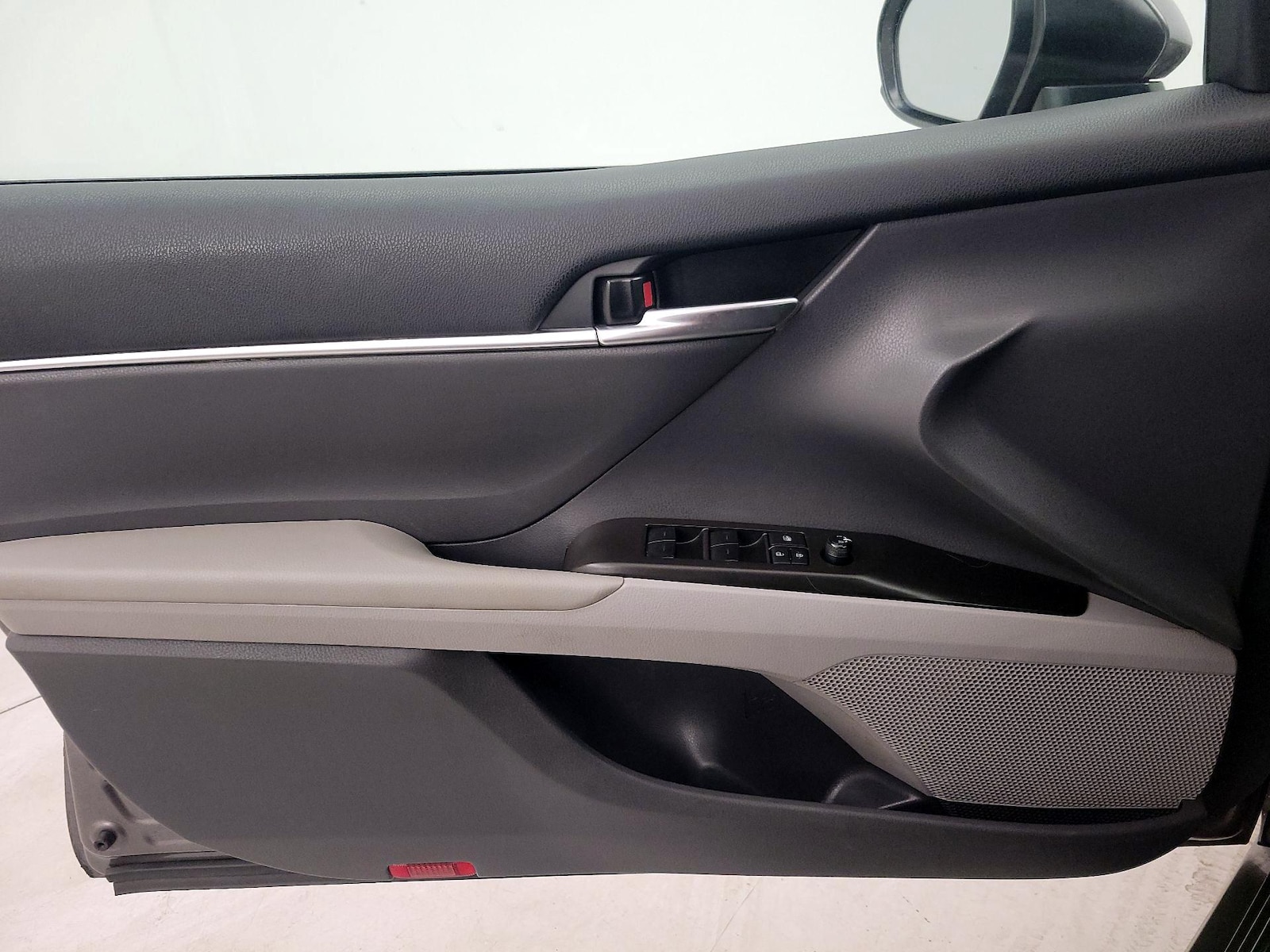 2024 Toyota Camry LE - Photo 13