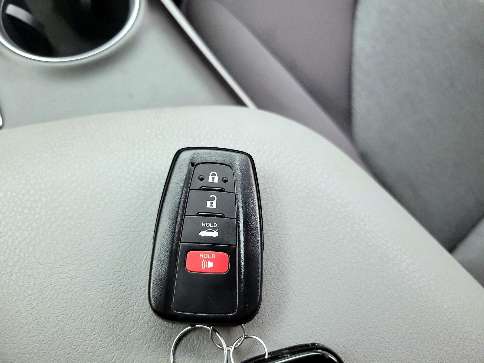 2024 Toyota Camry LE - Photo 23