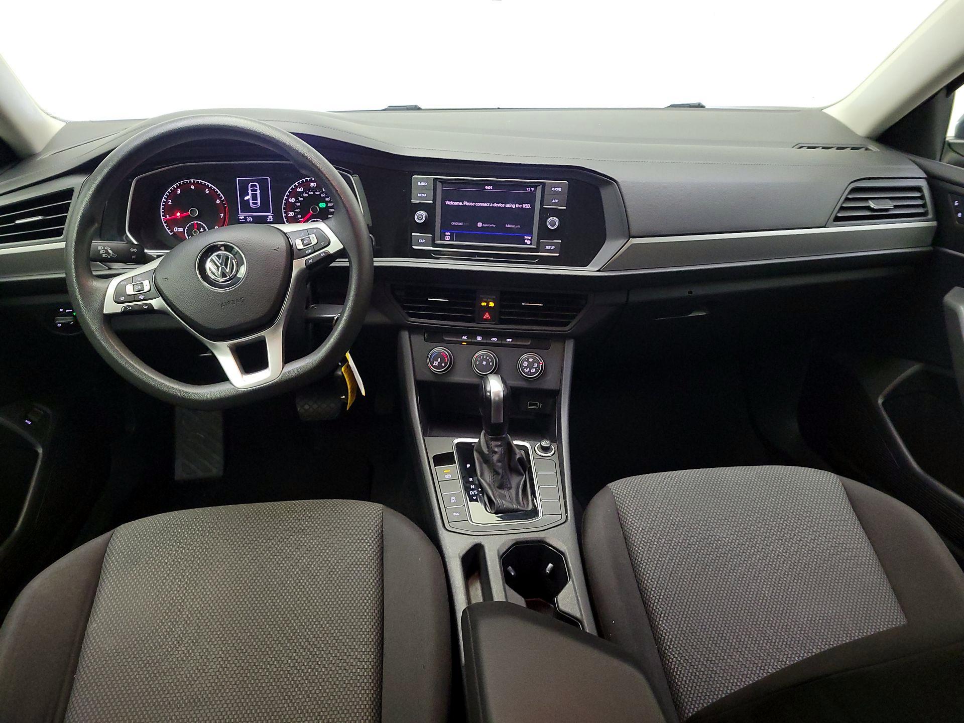 Thumbnail: 2019 Volkswagen Jetta - 9