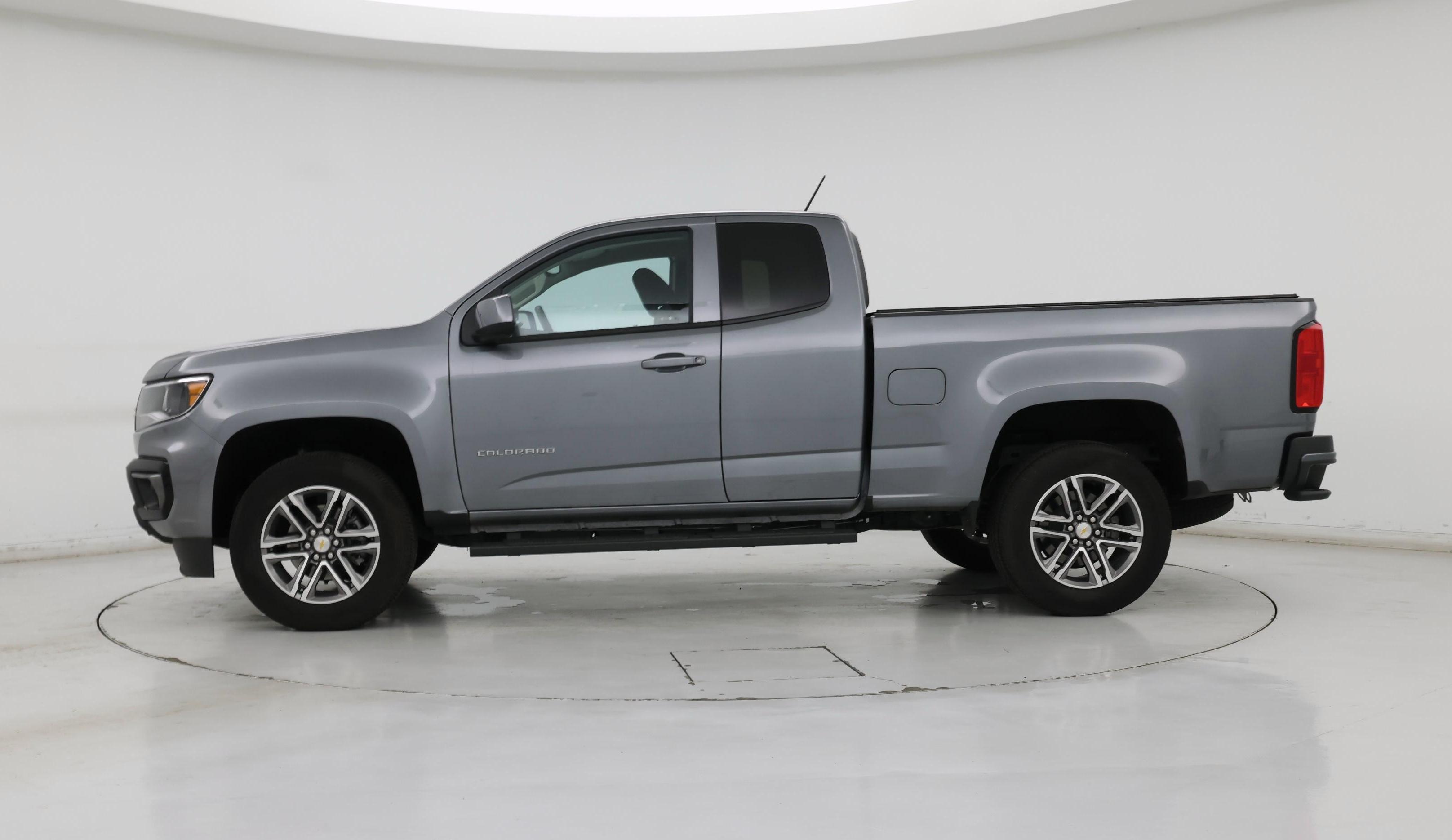 Thumbnail: 2022 Chevrolet Colorado - 3
