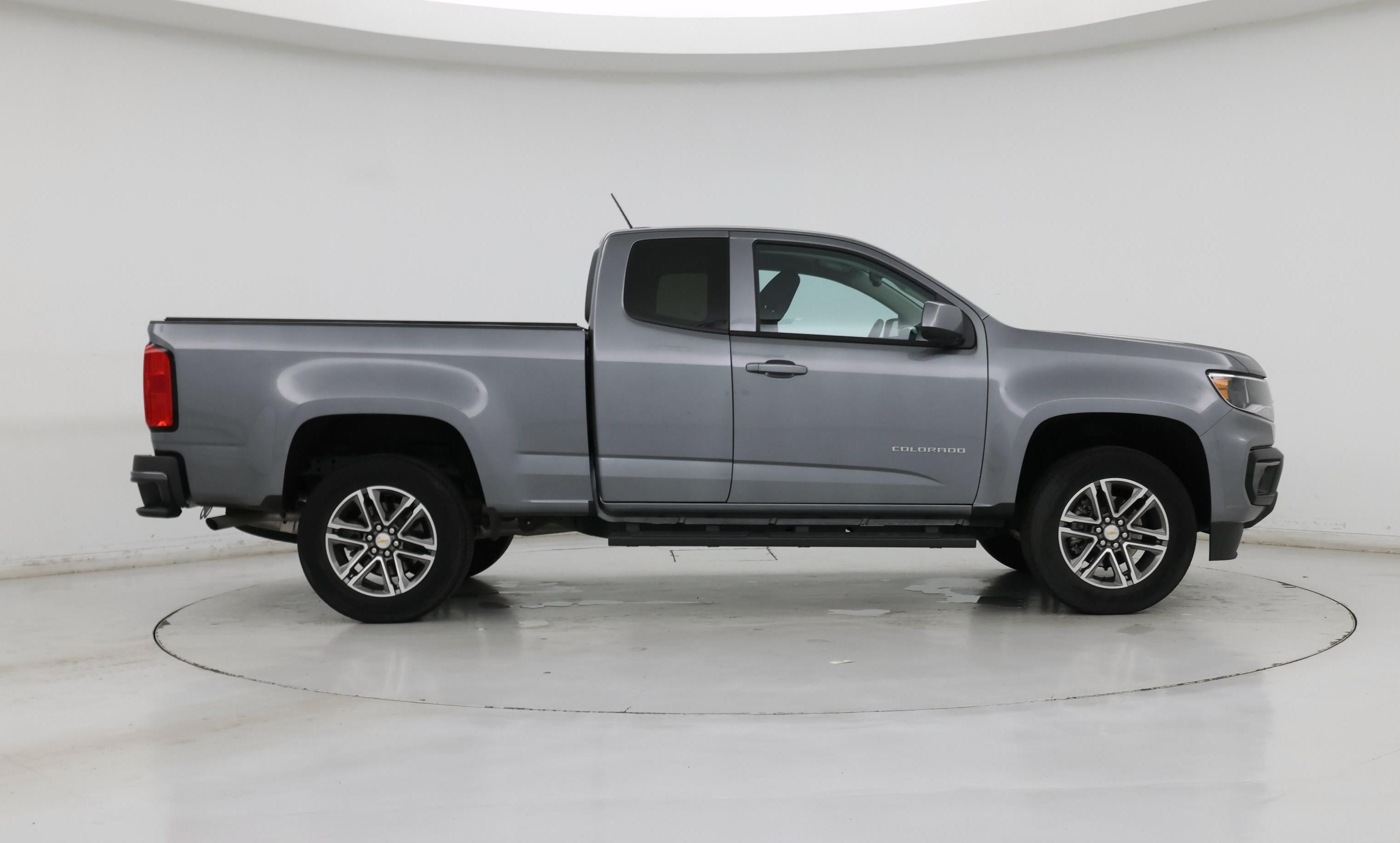 Thumbnail: 2022 Chevrolet Colorado - 7