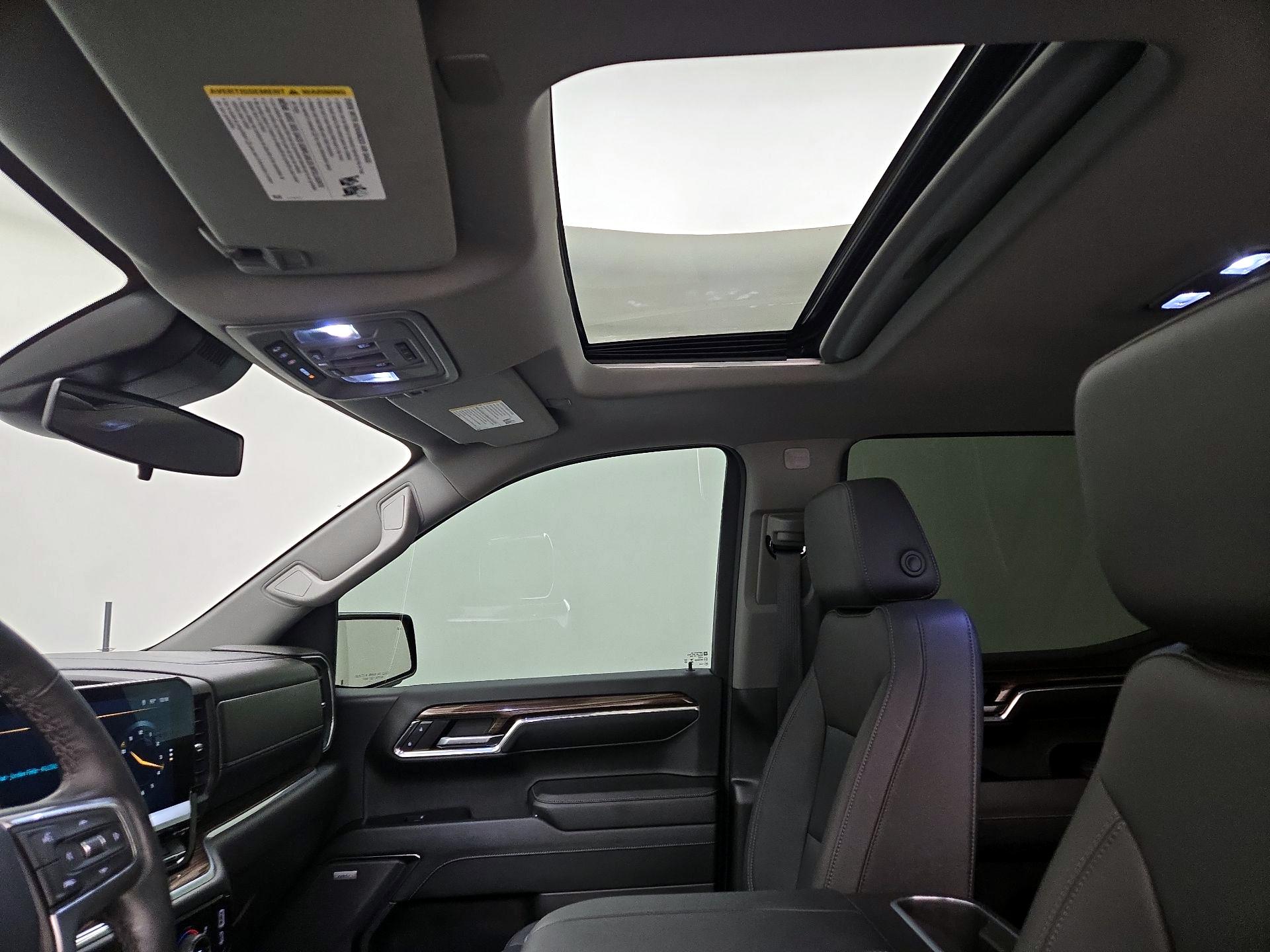 Thumbnail: 2024 Chevrolet Silverado 1500 - 19