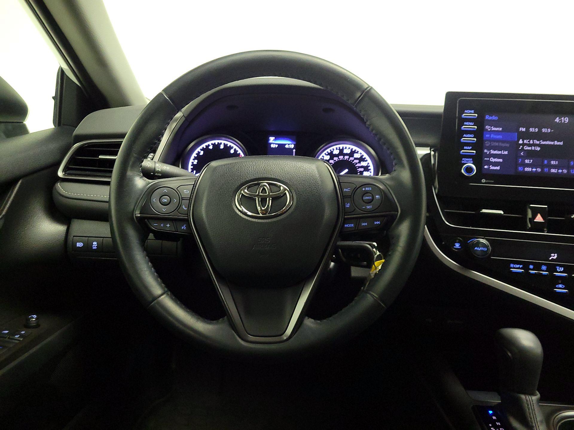 Thumbnail: 2023 Toyota Camry - 10