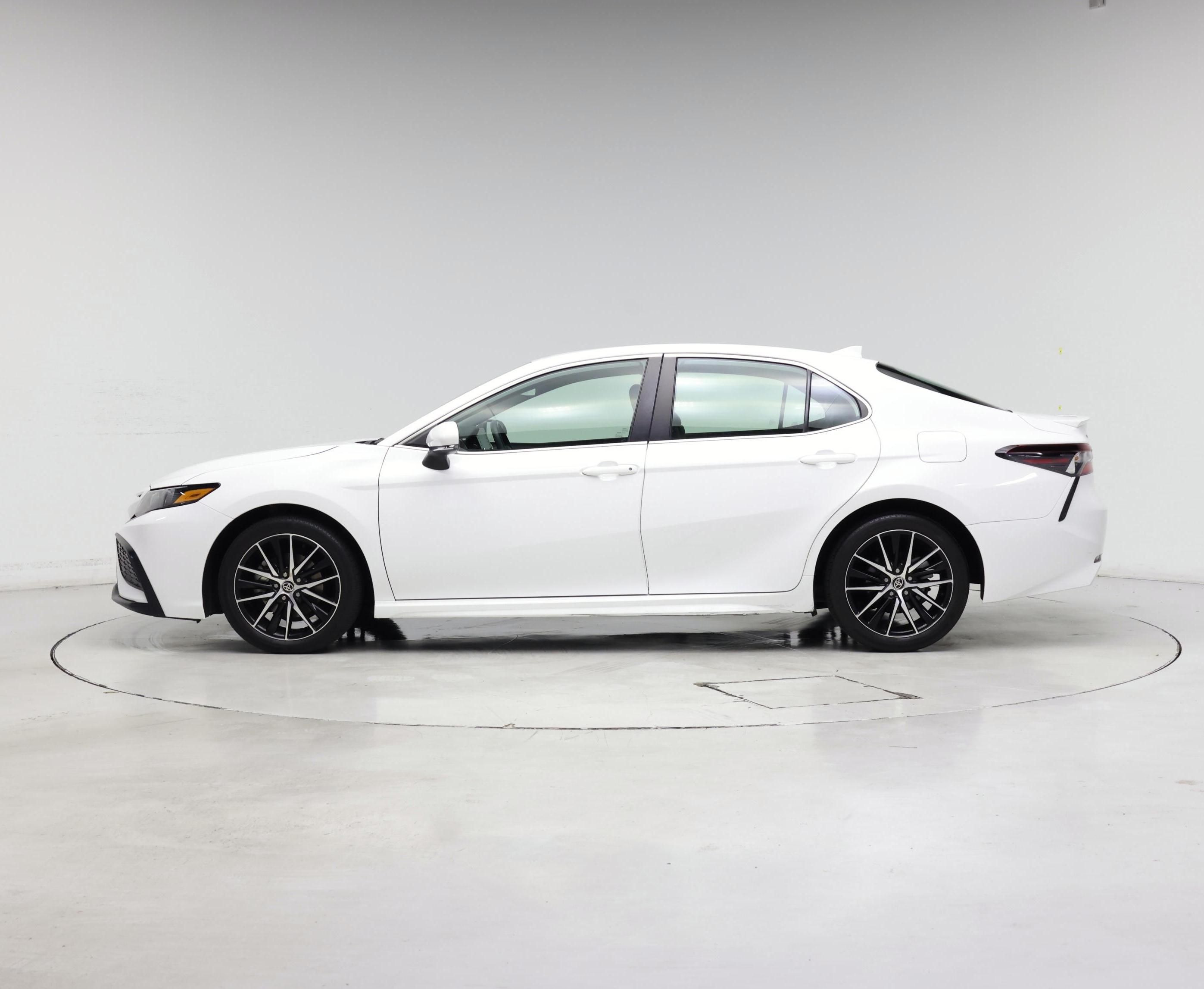 Thumbnail: 2023 Toyota Camry - 3
