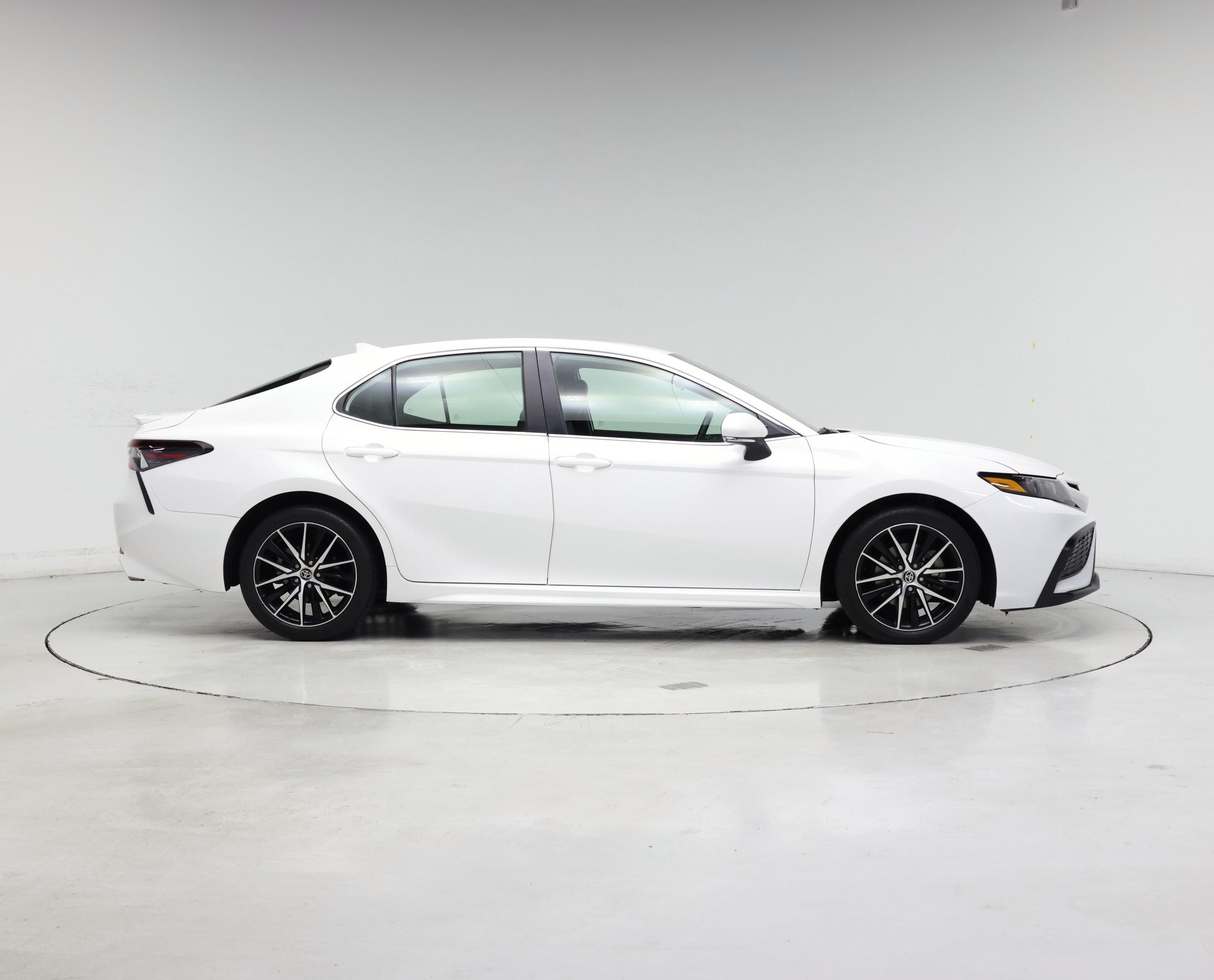 Thumbnail: 2023 Toyota Camry - 7