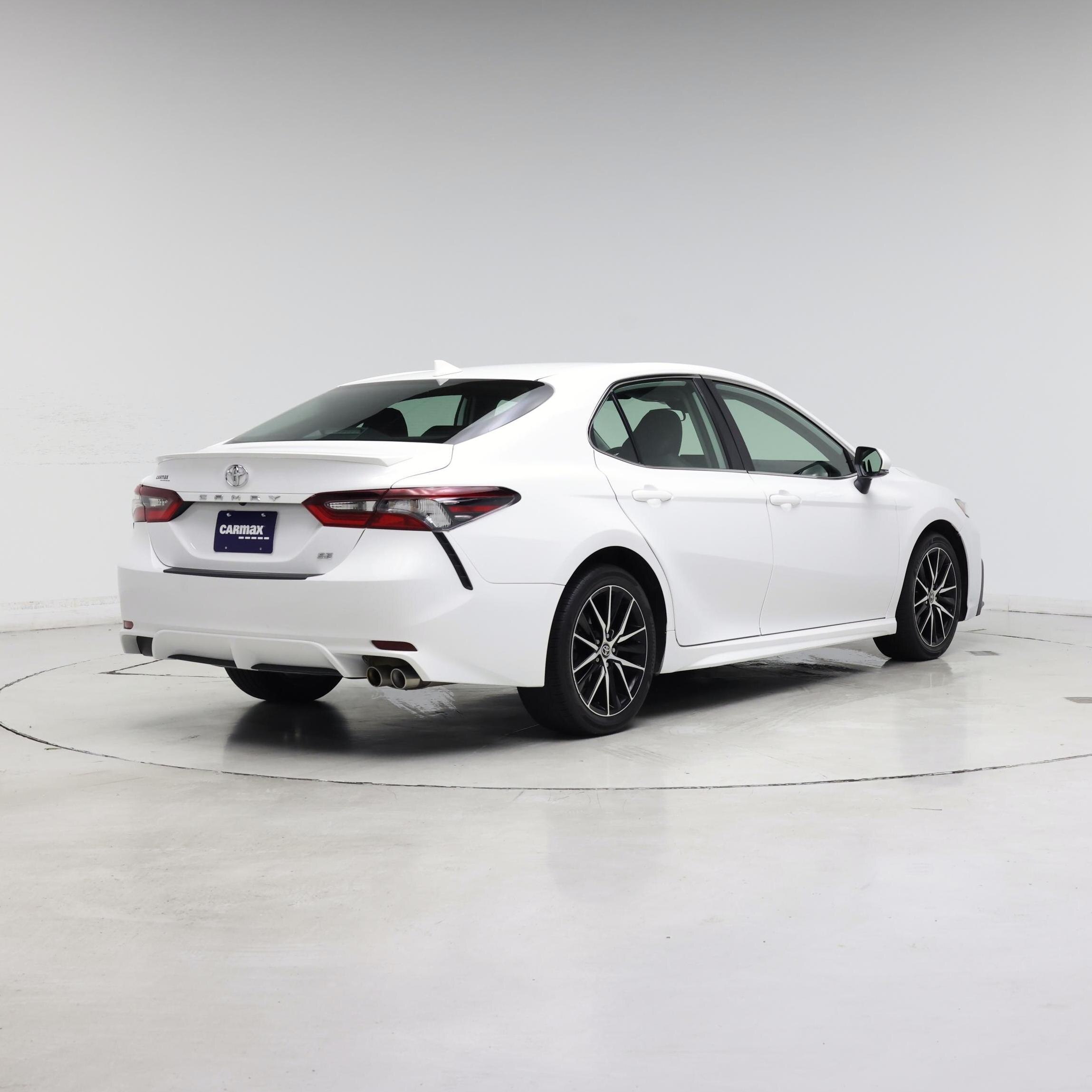 Thumbnail: 2023 Toyota Camry - 8