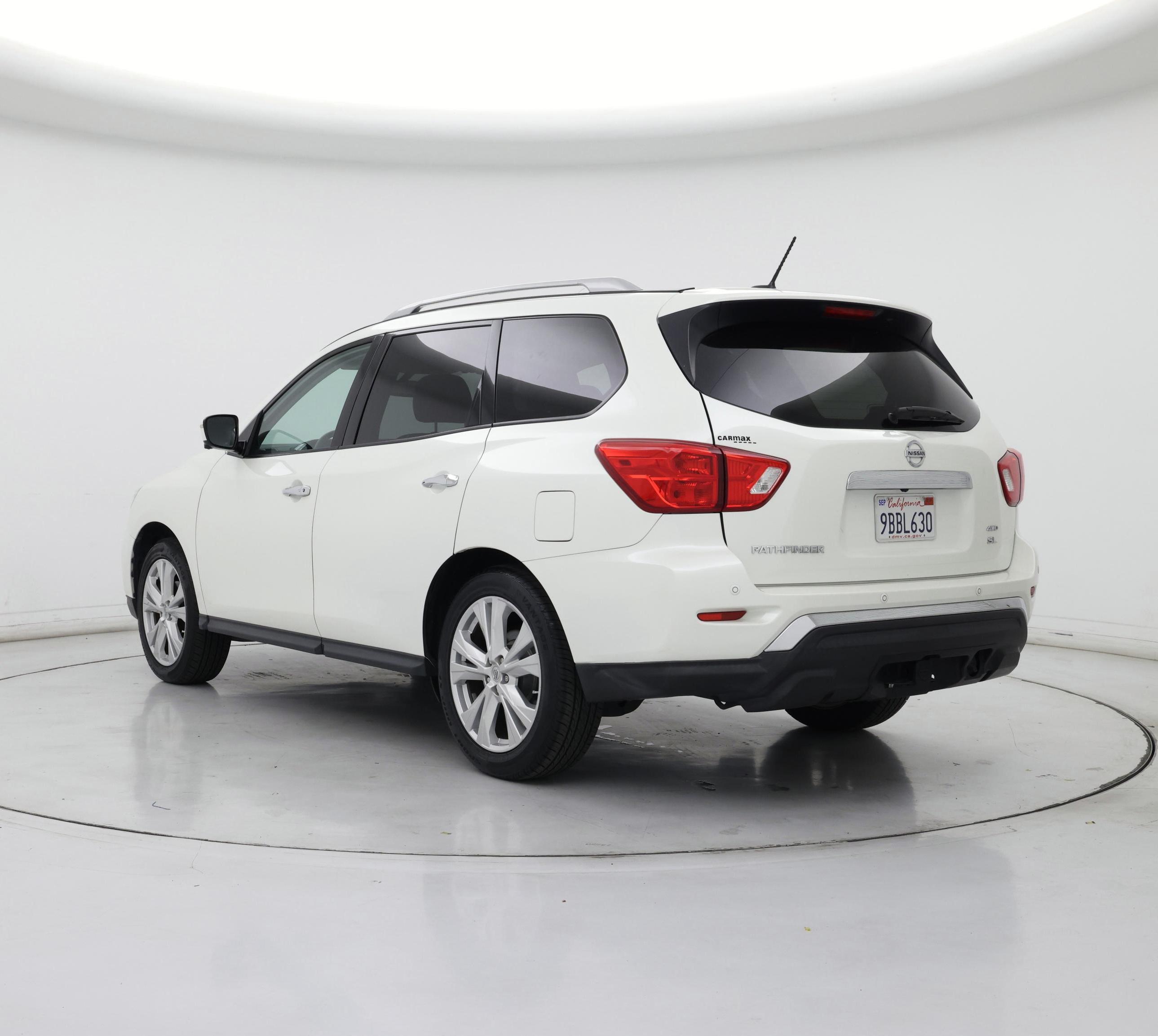 Thumbnail: 2018 Nissan Pathfinder - 2