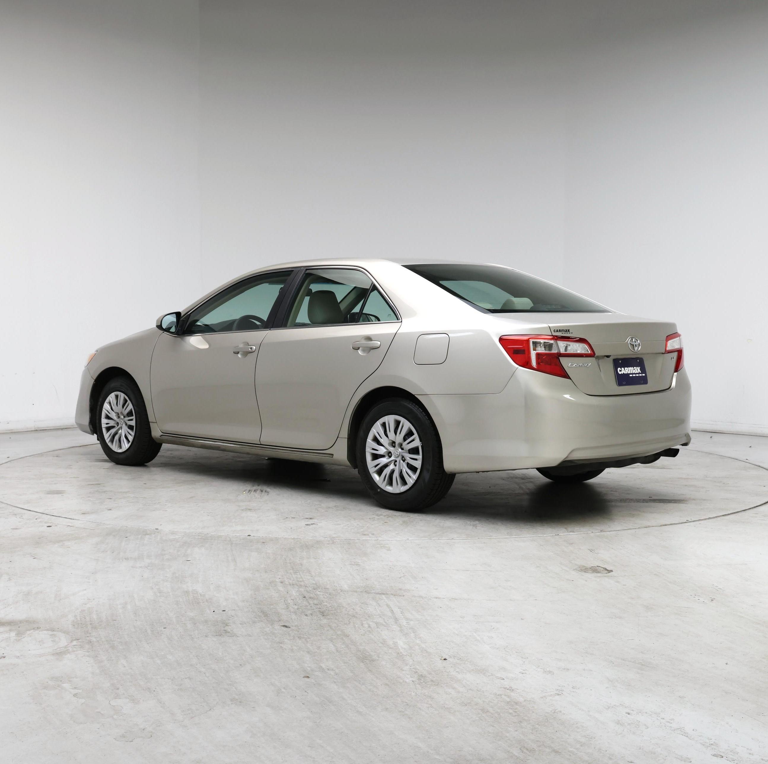 Thumbnail: 2014 Toyota Camry - 2
