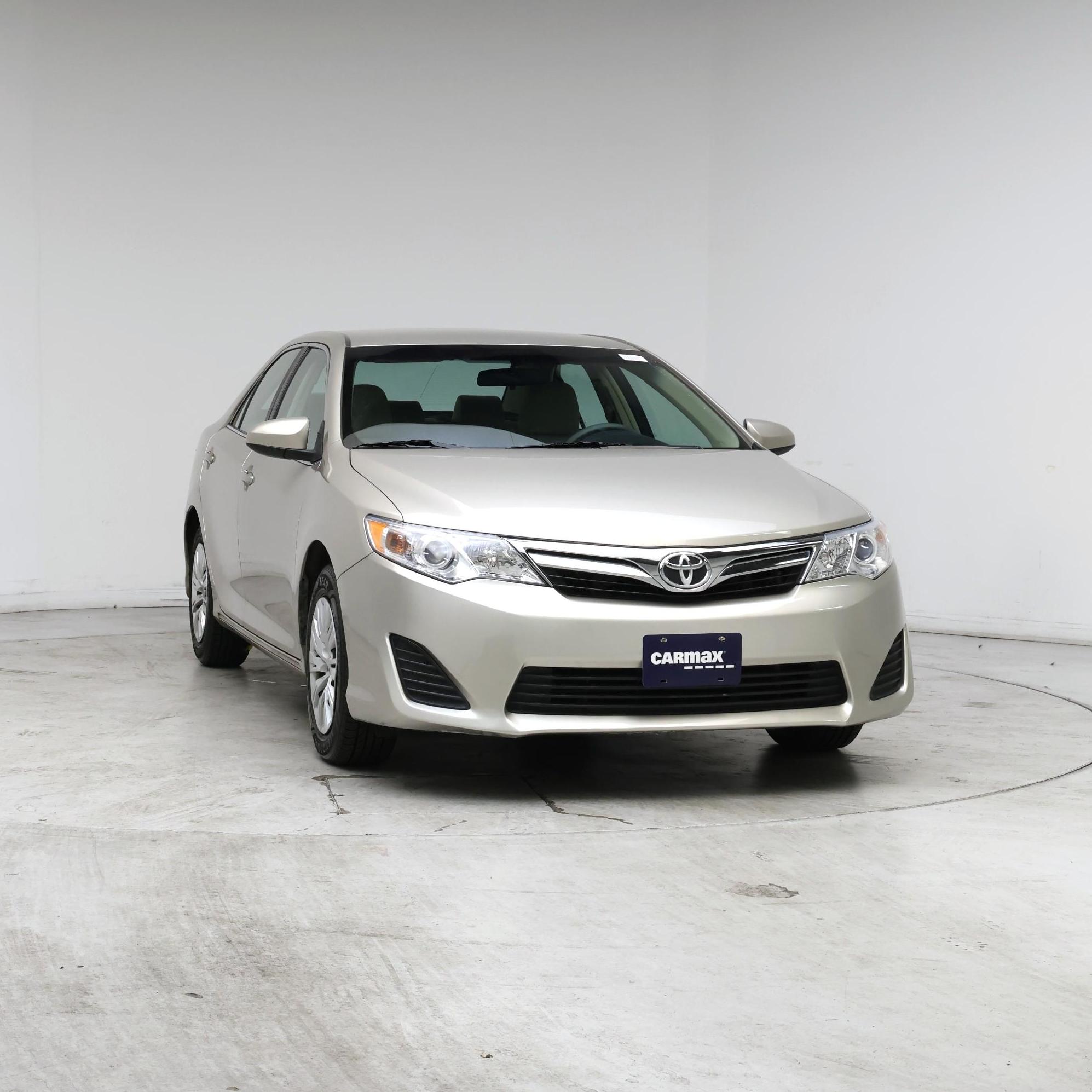 Thumbnail: 2014 Toyota Camry - 5