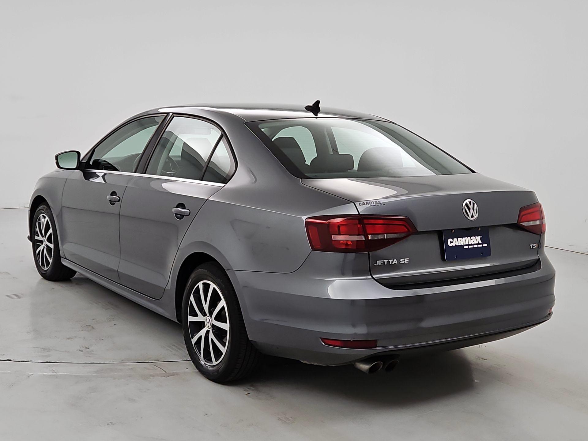 Thumbnail: 2017 Volkswagen Jetta - 7