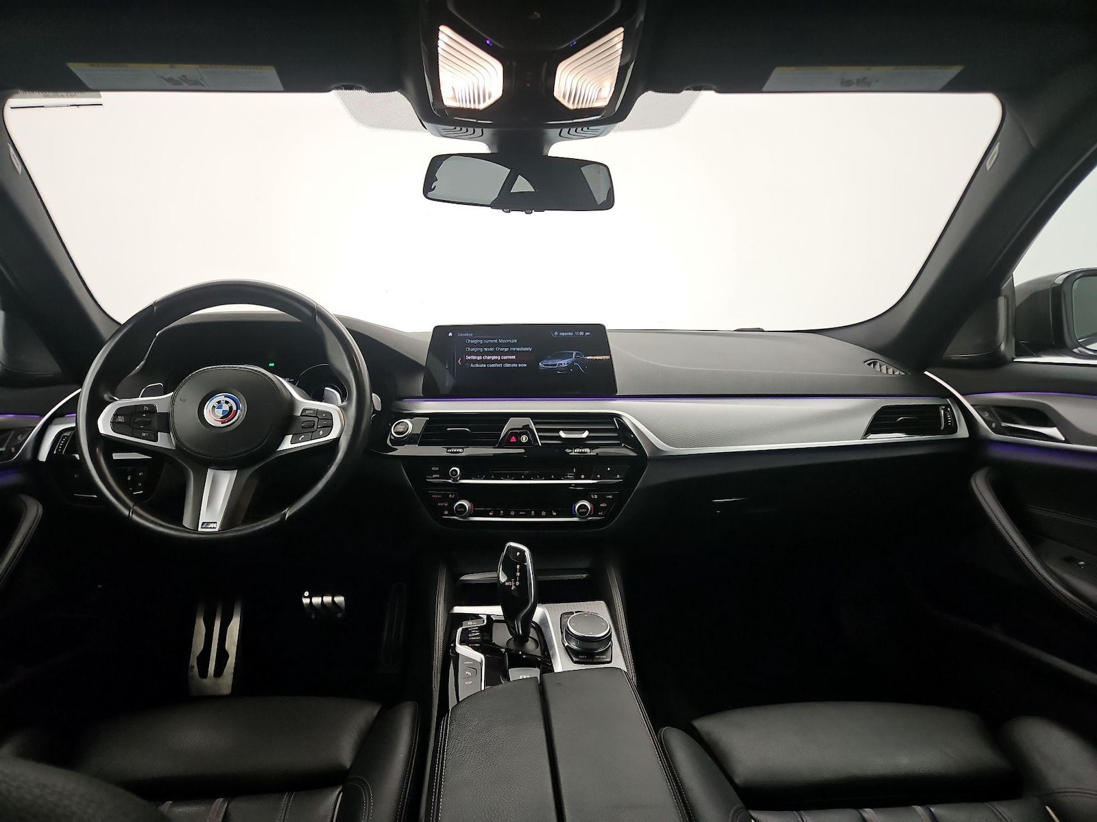 2019 BMW 5 Series 530e - Photo 10