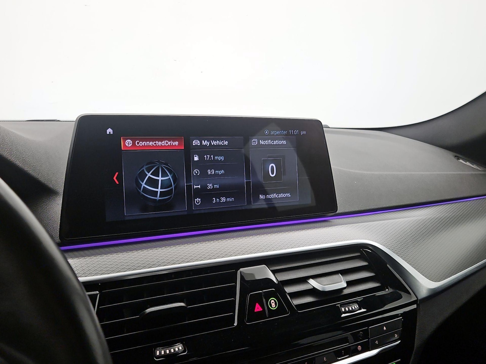 2019 BMW 5 Series 530e - Photo 17