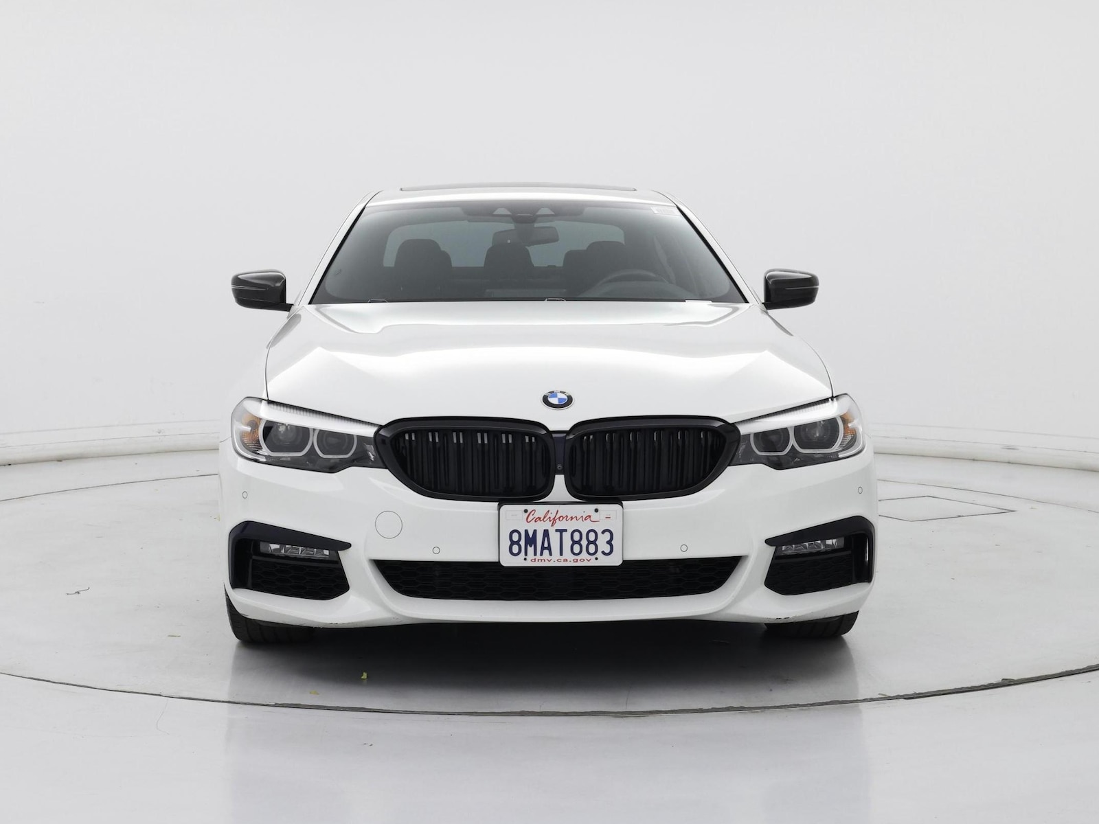 2019 BMW 5 Series 530e - Photo 6