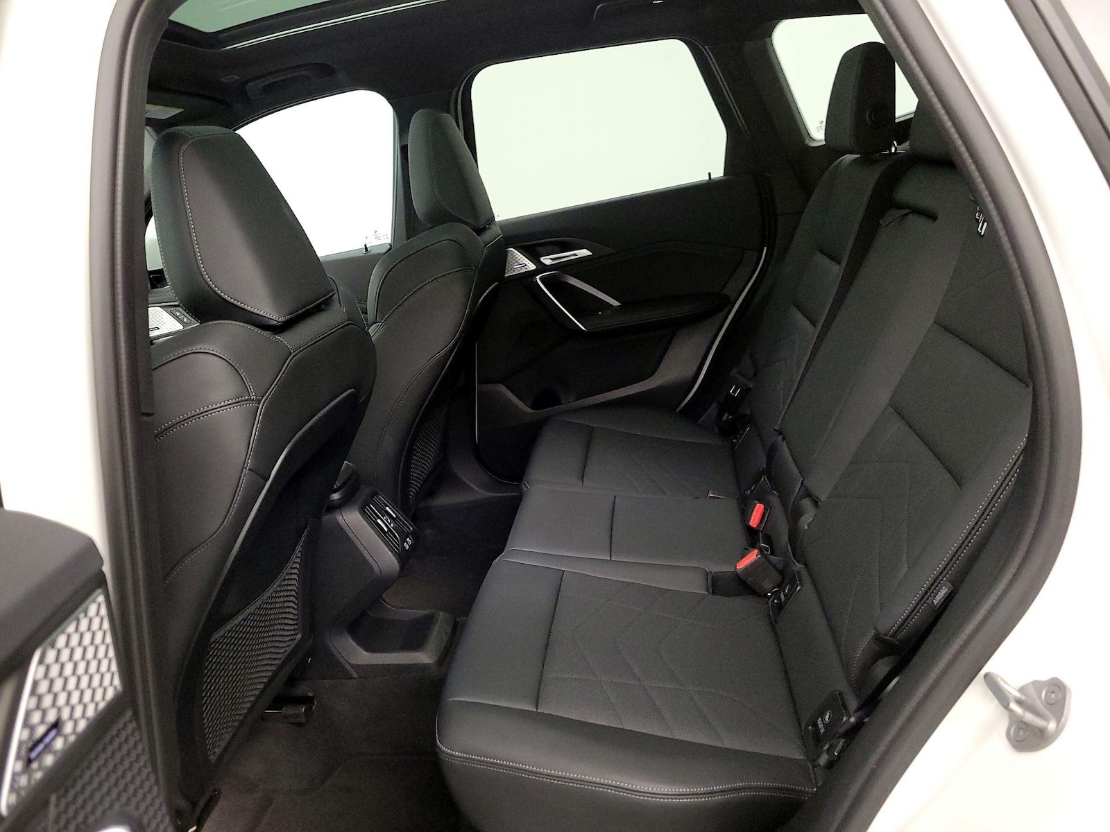 2023 BMW X1 28i - Photo 22