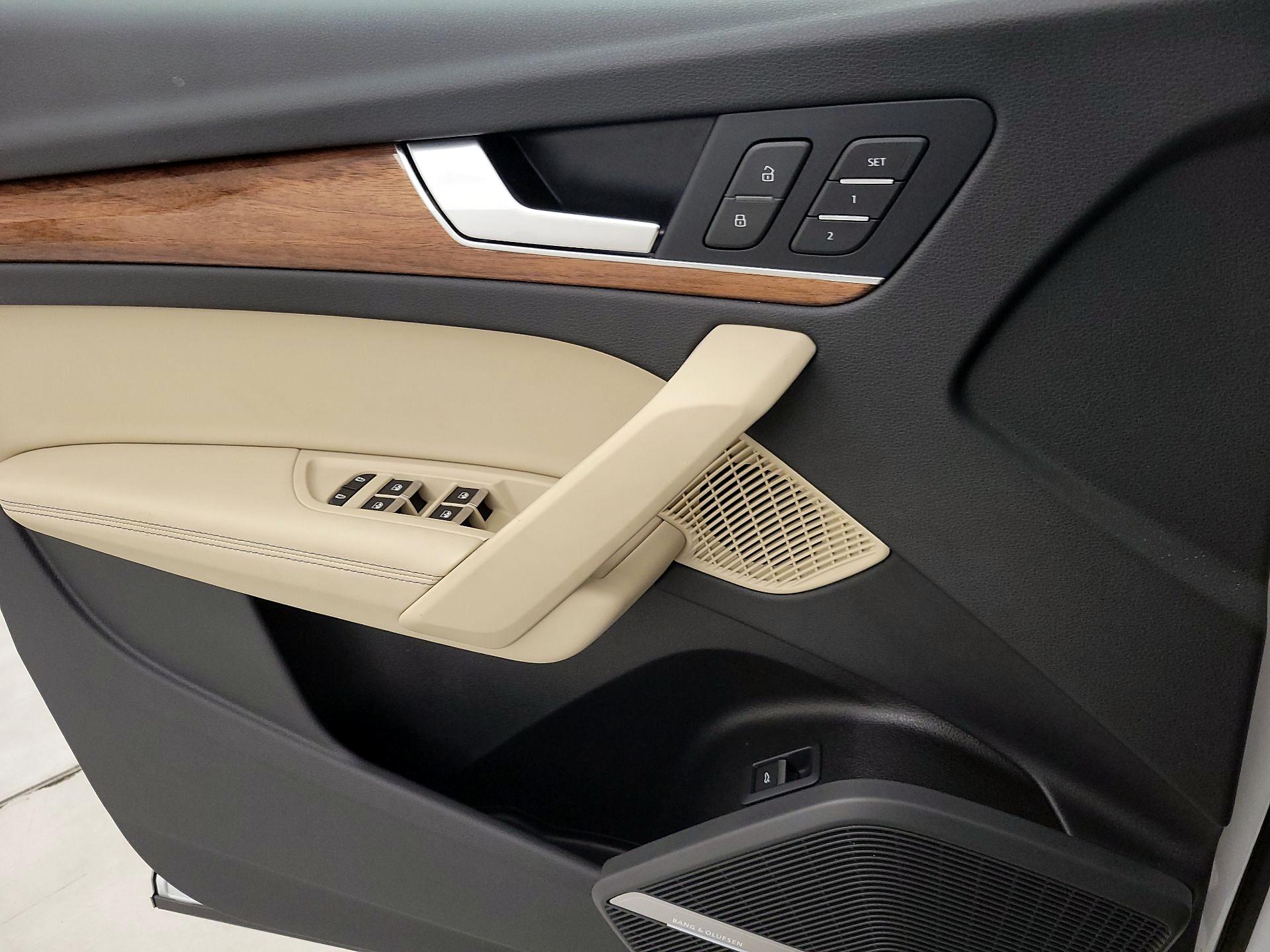 Thumbnail: 2023 Audi Q5 - 12