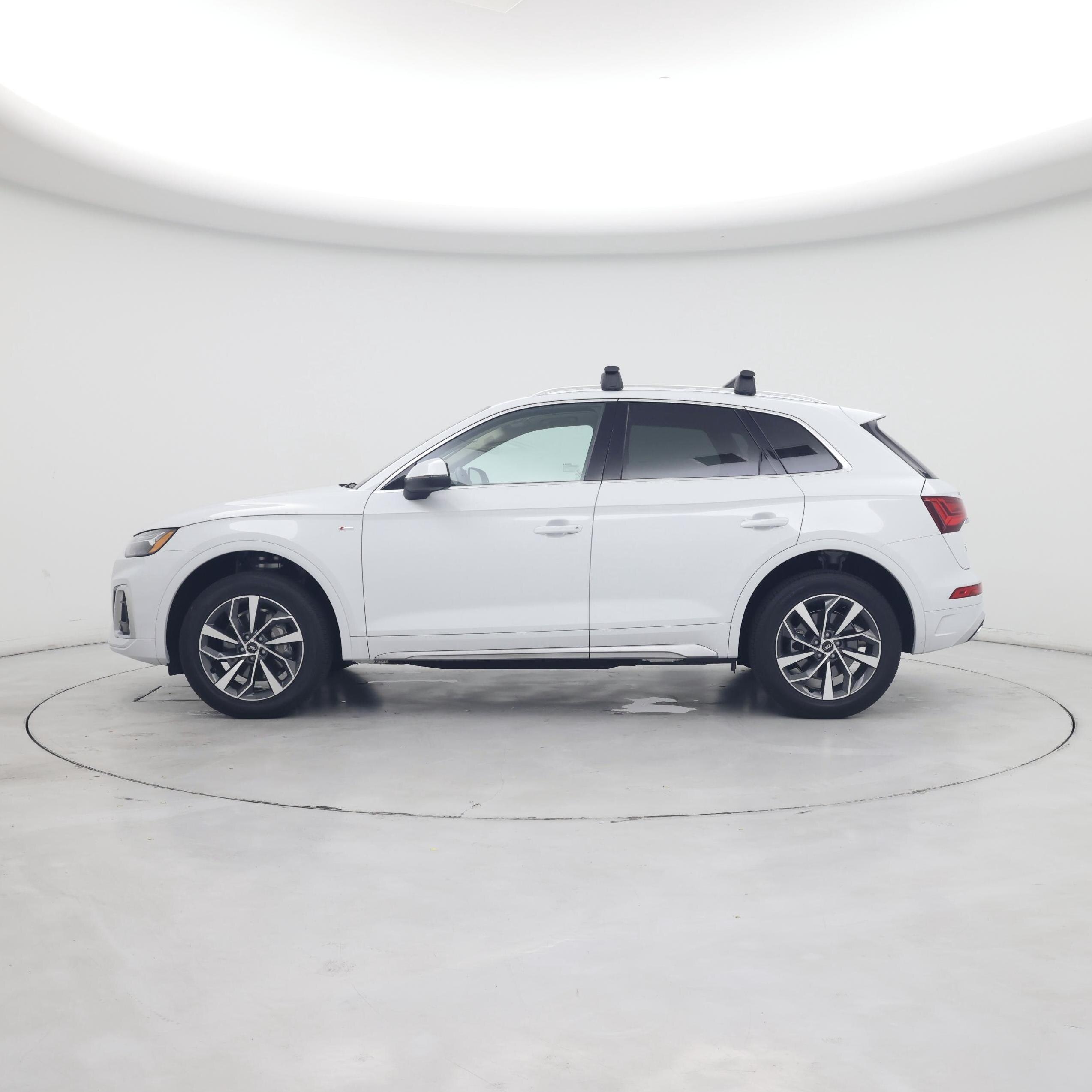 Thumbnail: 2023 Audi Q5 - 3