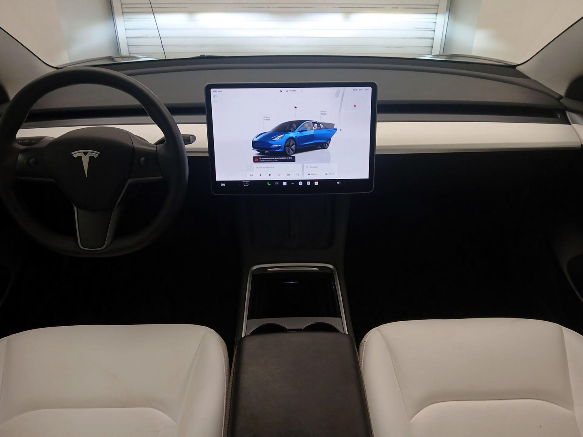 Thumbnail: 2023 Tesla Model 3 - 9