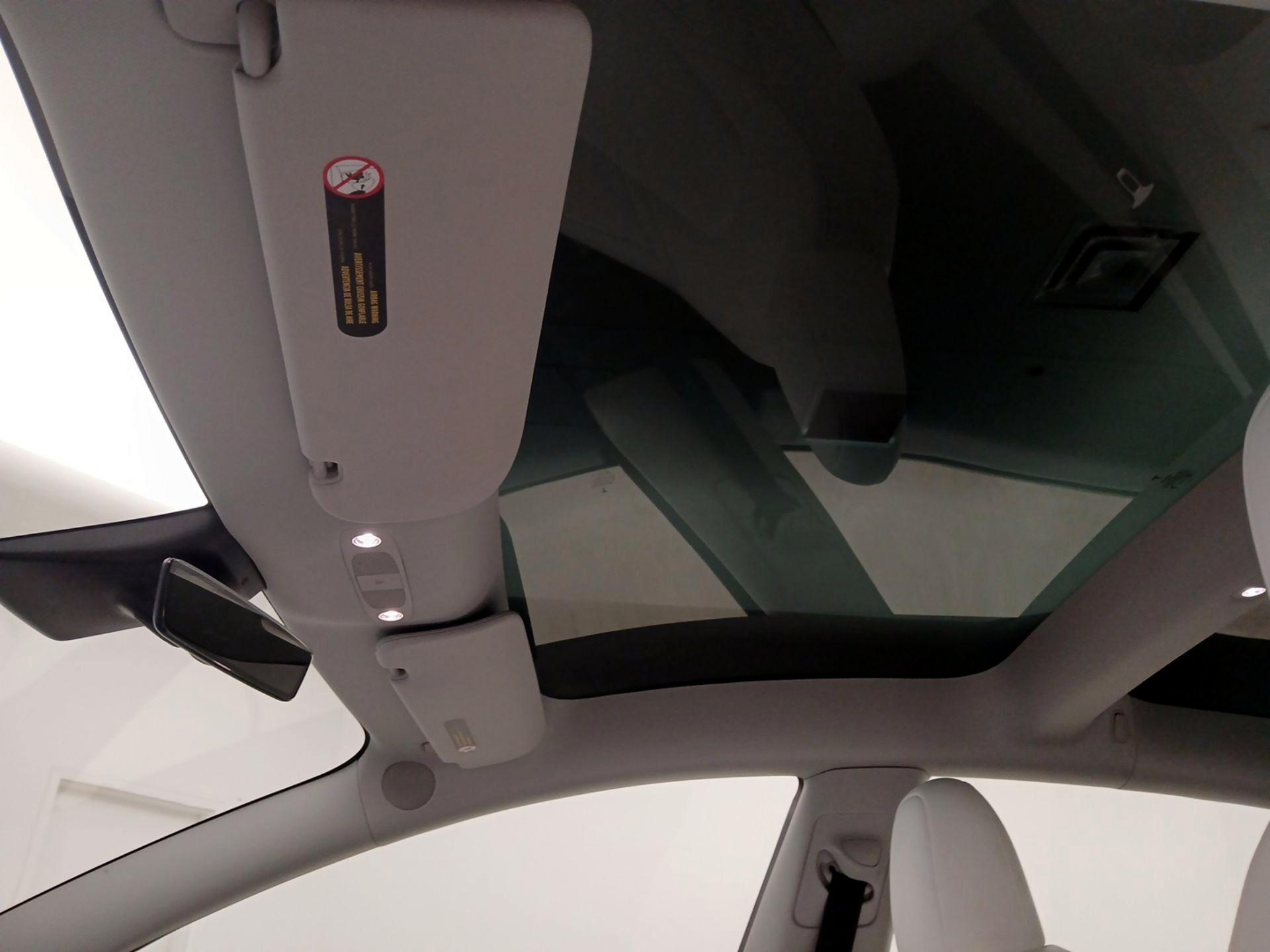 Thumbnail: 2023 Tesla Model 3 - 19