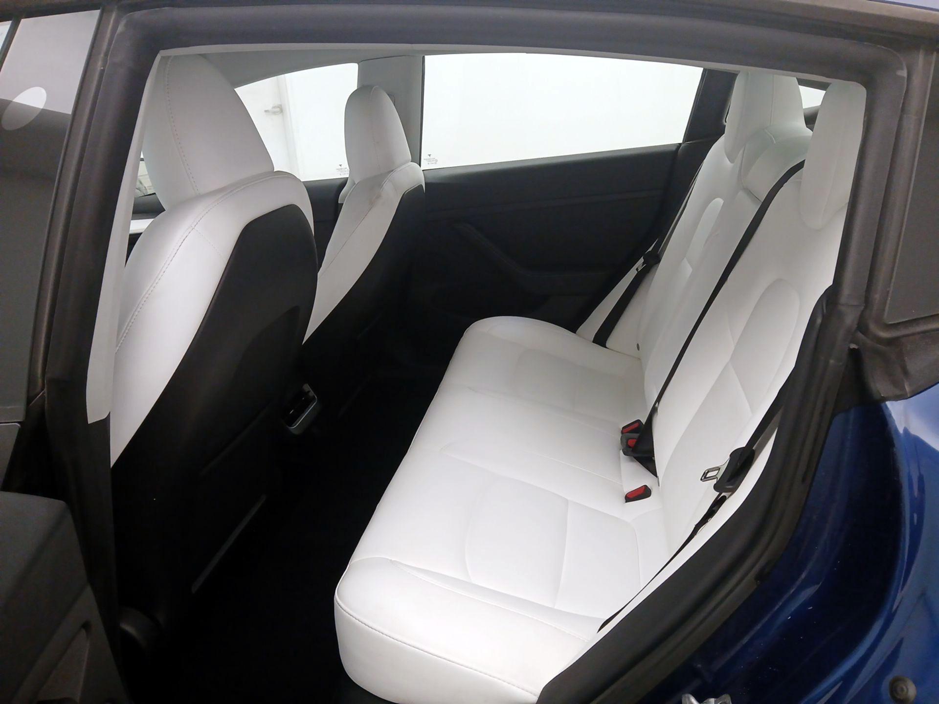Thumbnail: 2023 Tesla Model 3 - 20