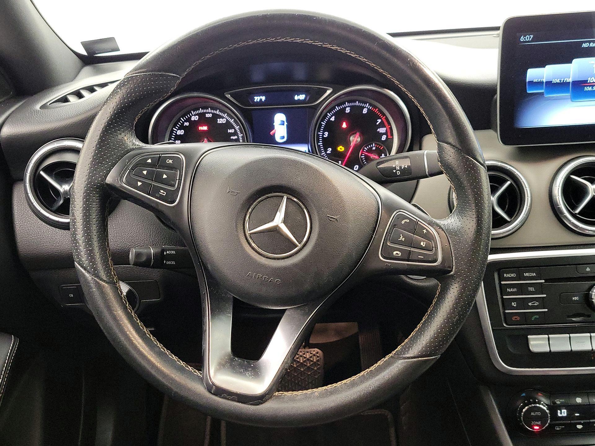 Thumbnail: 2018 Mercedes-Benz CLA - 10