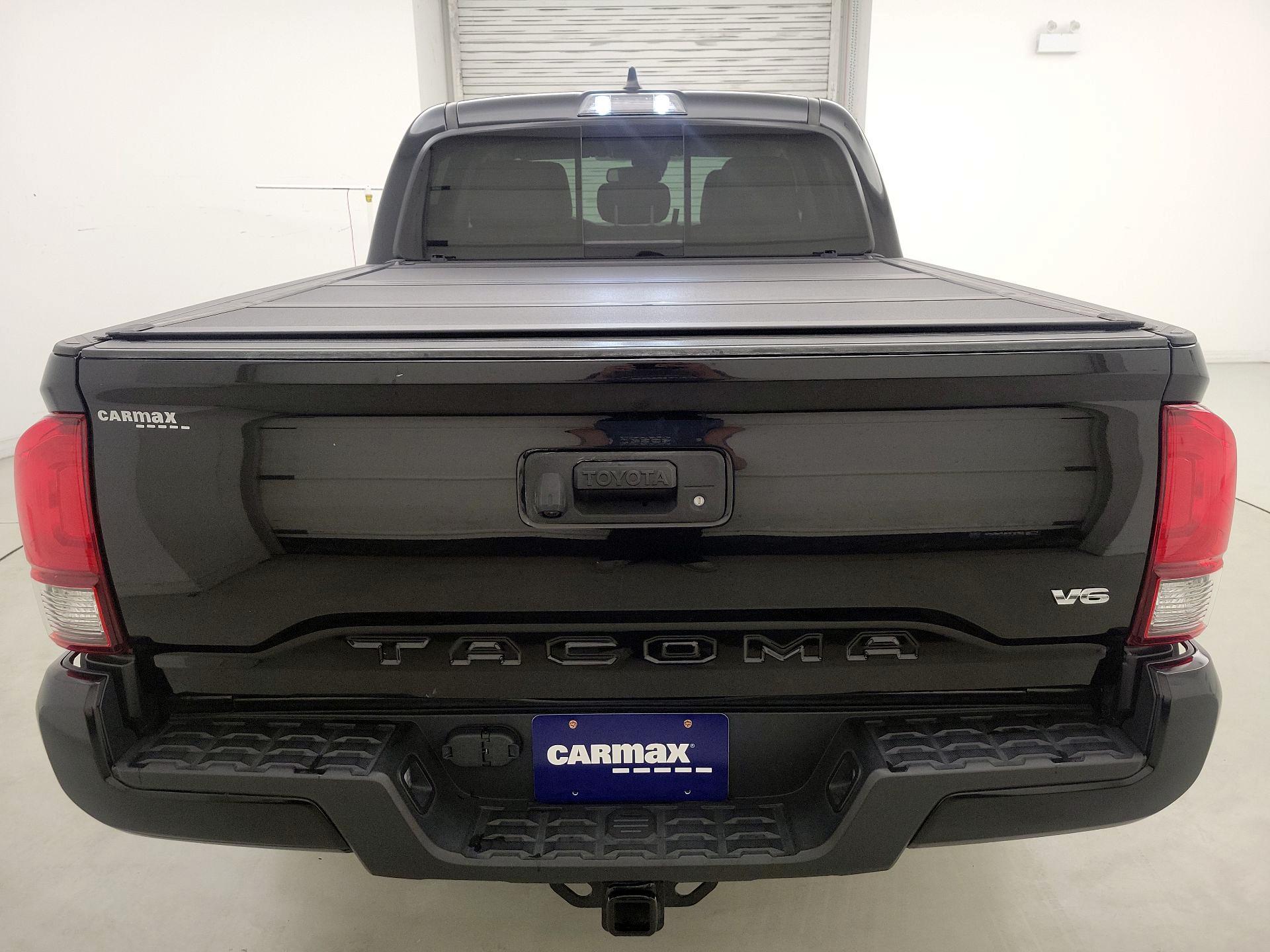 Thumbnail: 2023 Toyota Tacoma - 20