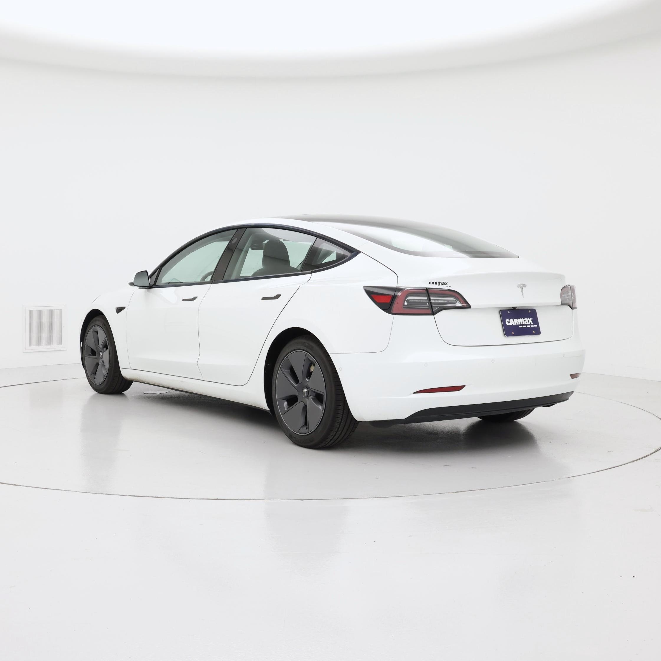 Thumbnail: 2021 Tesla Model 3 - 2