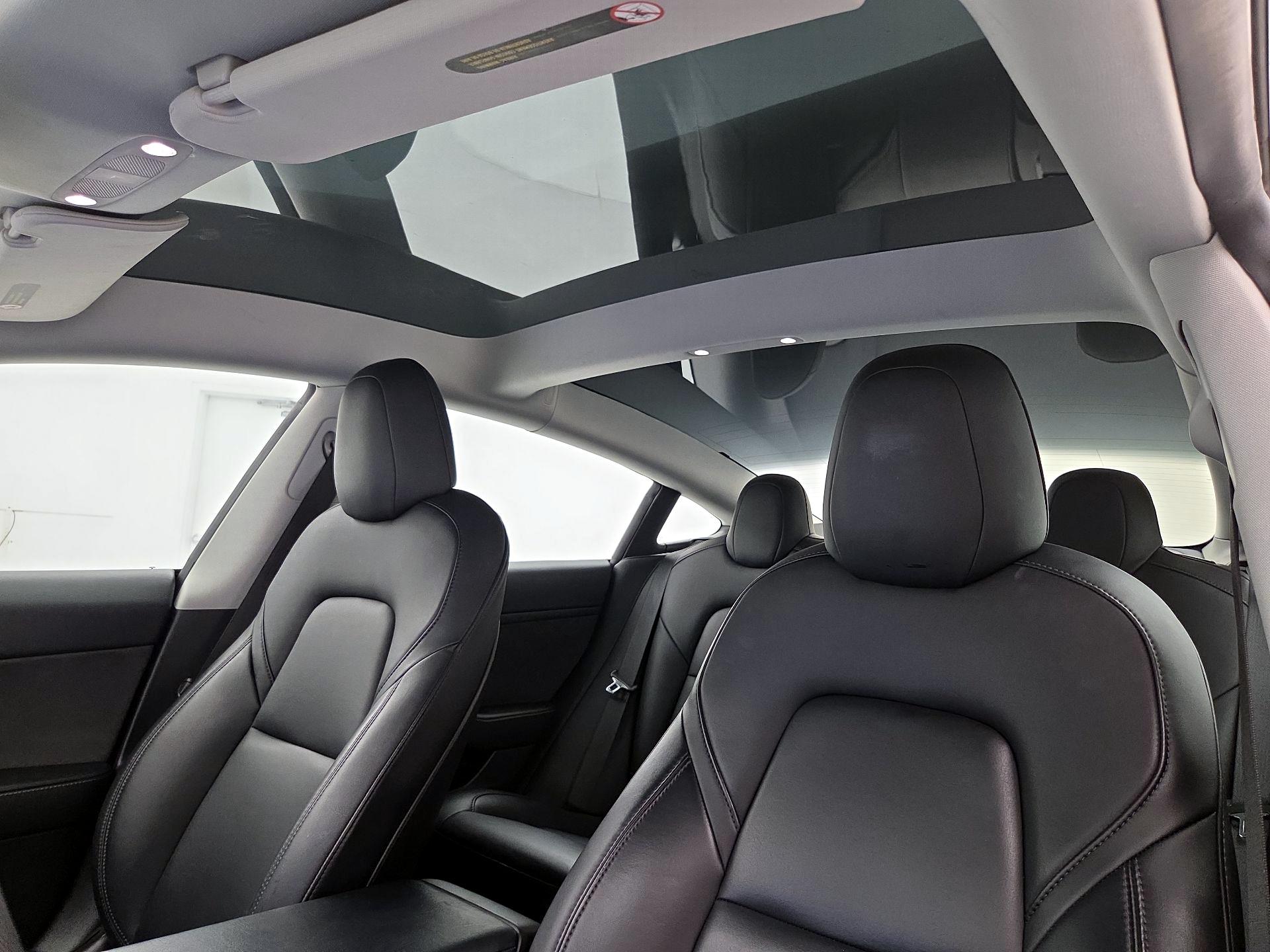 Thumbnail: 2021 Tesla Model 3 - 19
