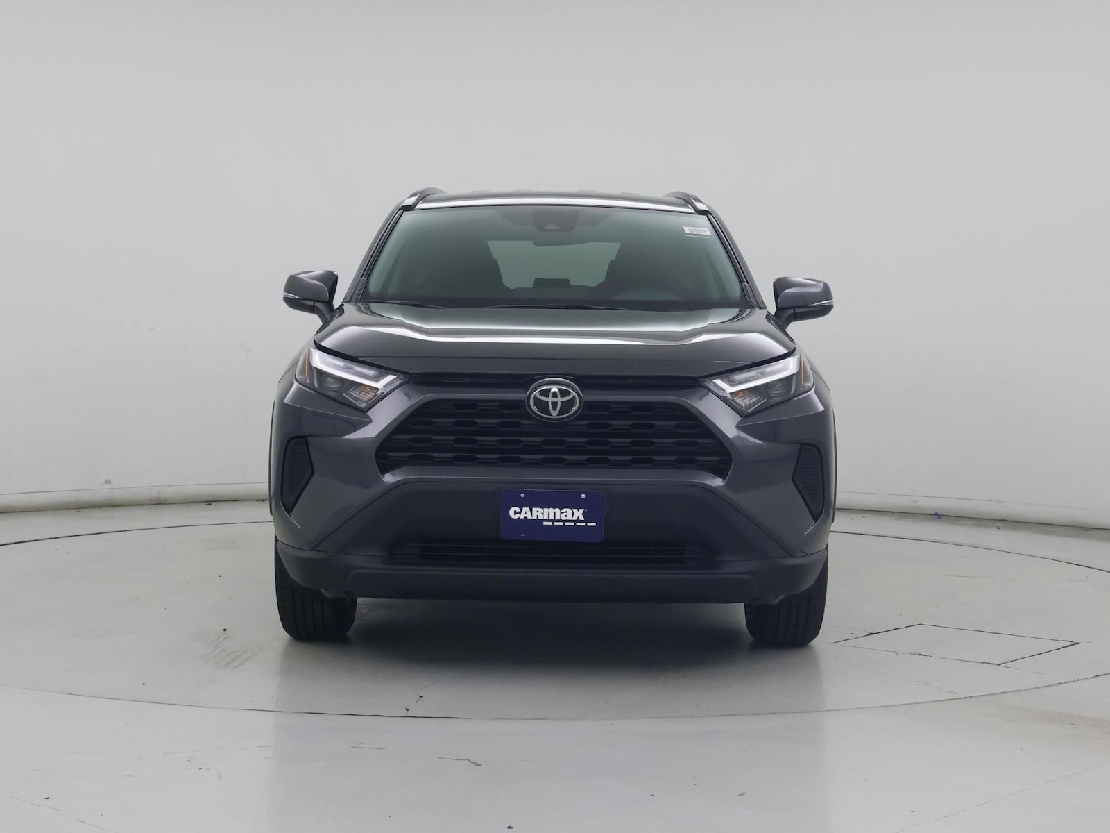 2025 Toyota RAV4 XLE - Photo 6