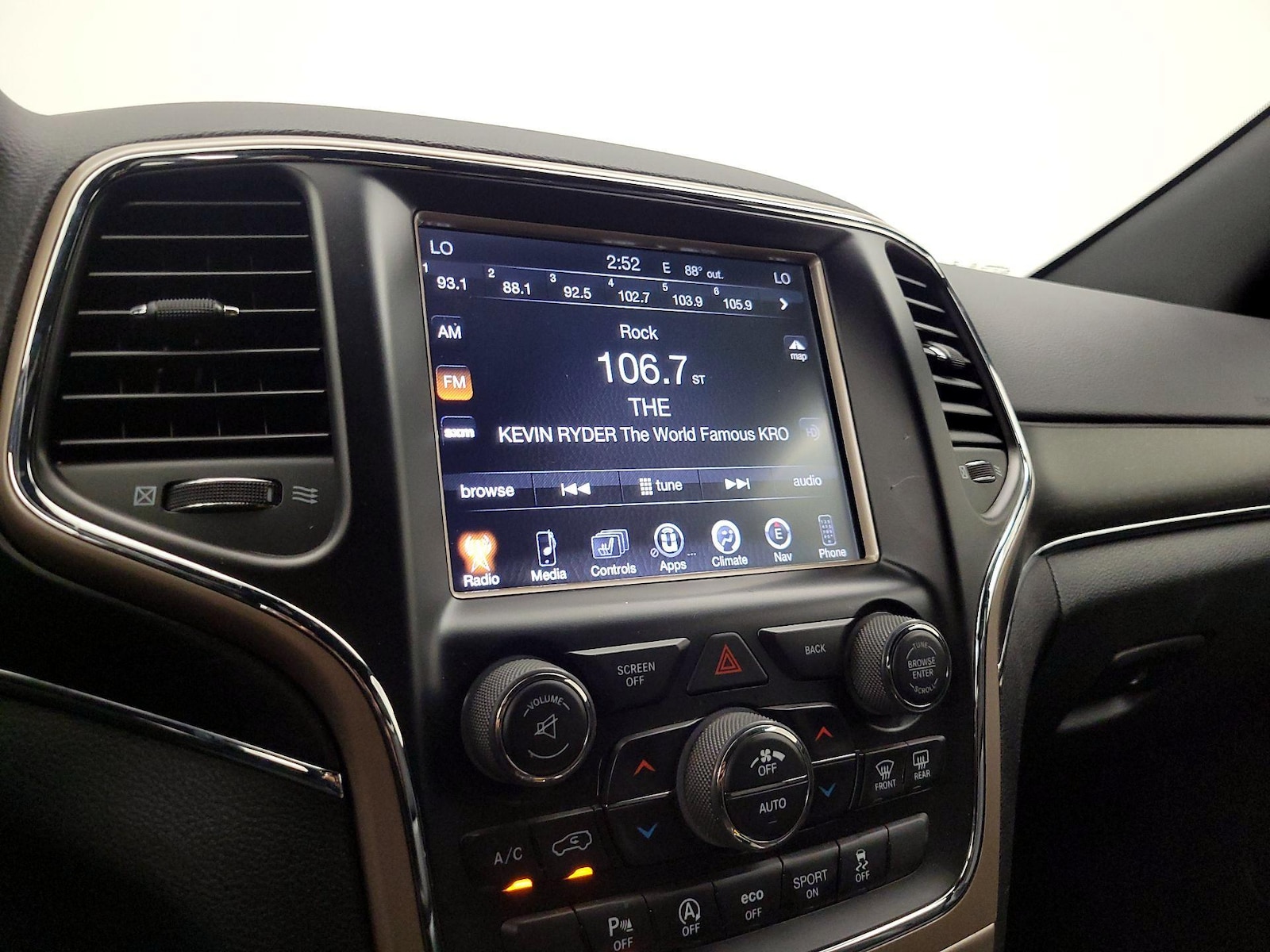 2017 Jeep Grand Cherokee Limited - Photo 14