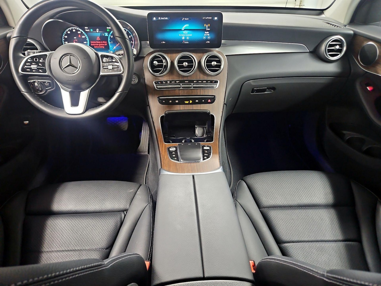 2022 Mercedes-Benz GLC GLC300 - Photo 10