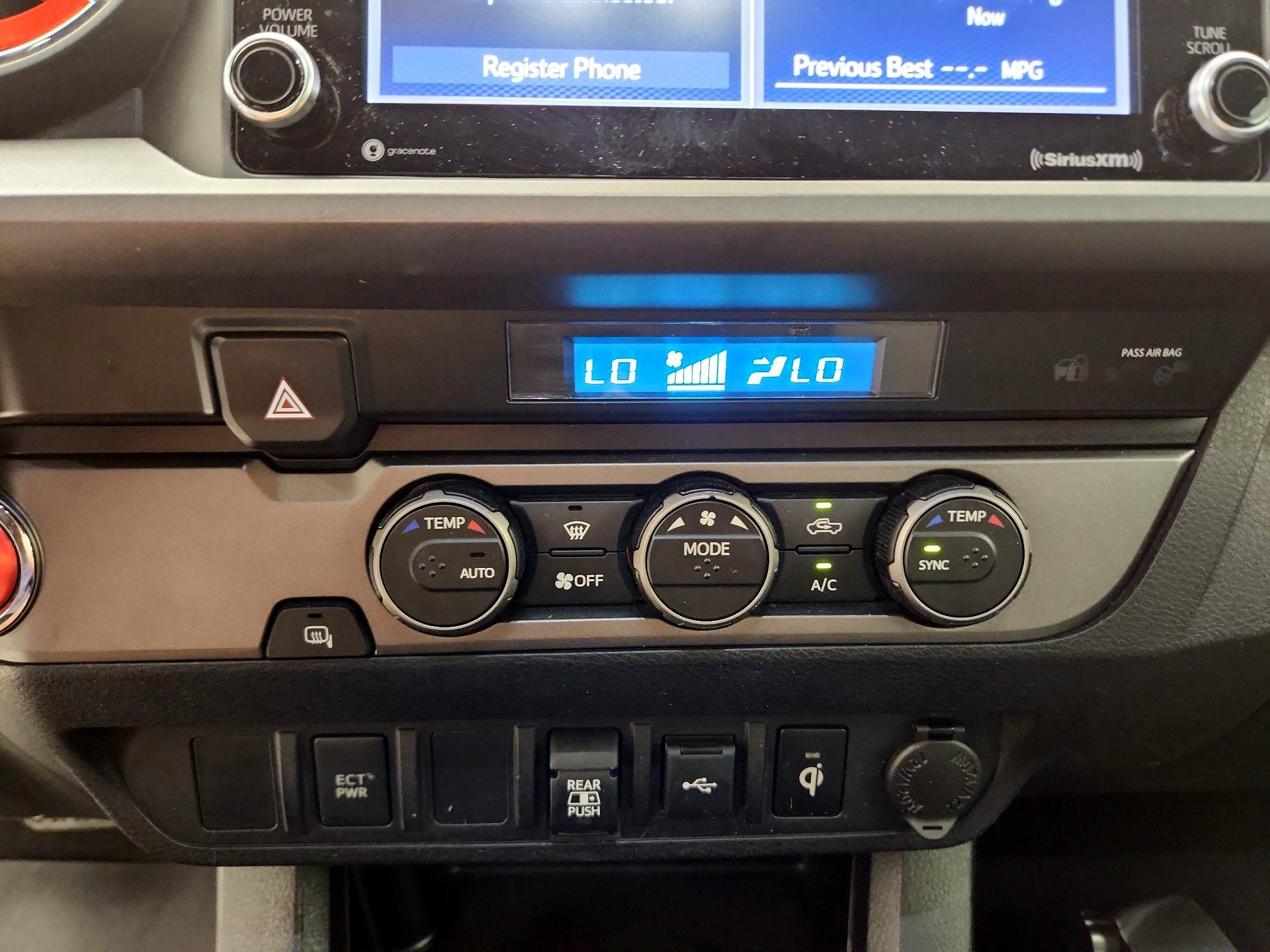 Thumbnail: 2021 Toyota Tacoma - 16
