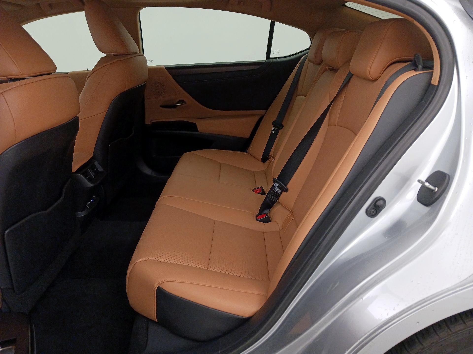 Thumbnail: 2024 Lexus ES - 20