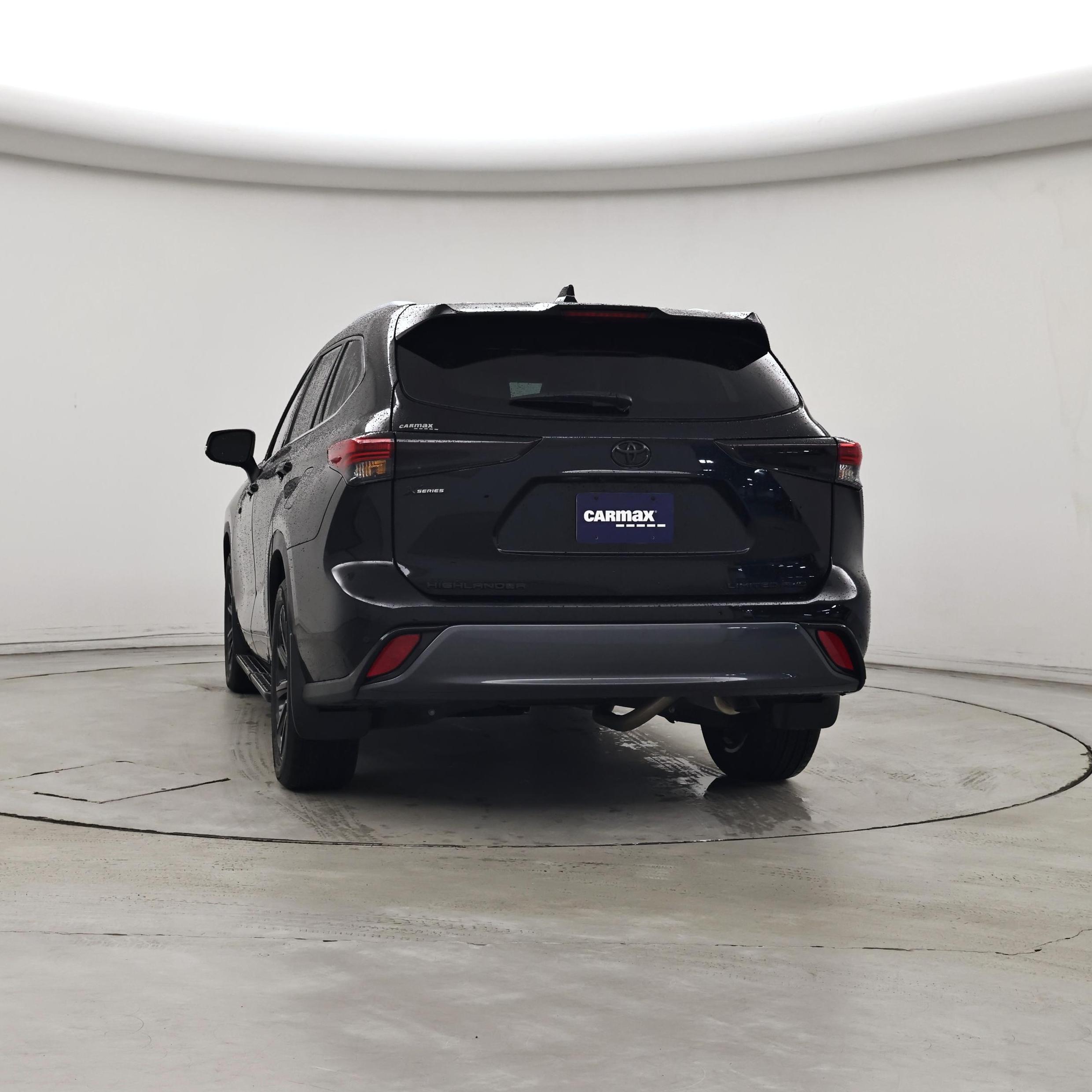 Thumbnail: 2023 Toyota Highlander - 6
