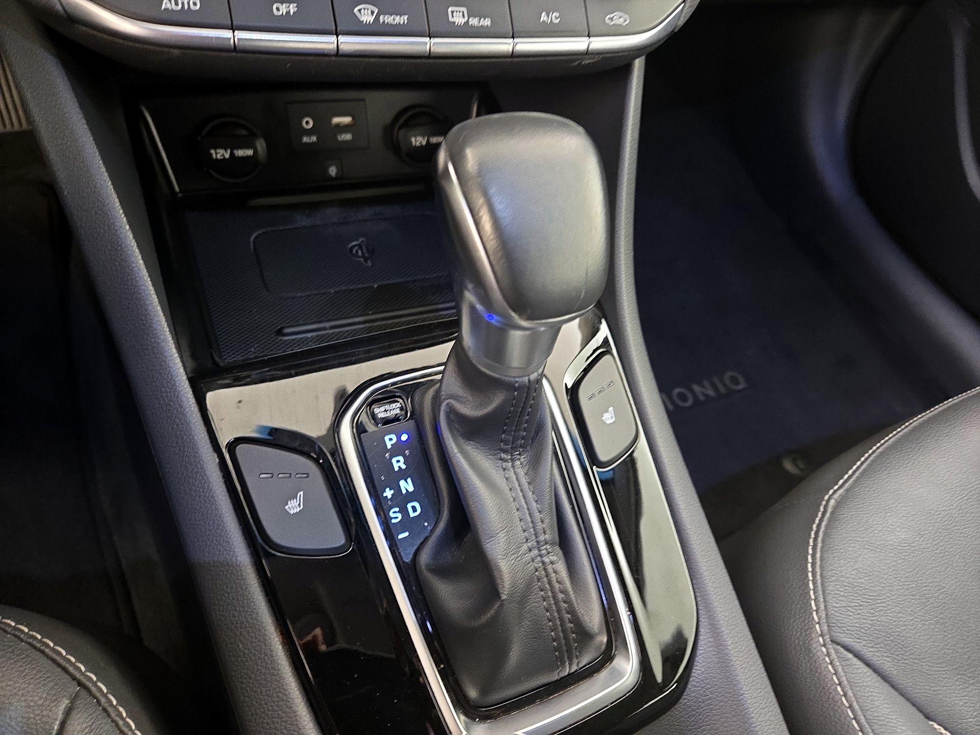 Thumbnail: 2019 Hyundai Ioniq - 18