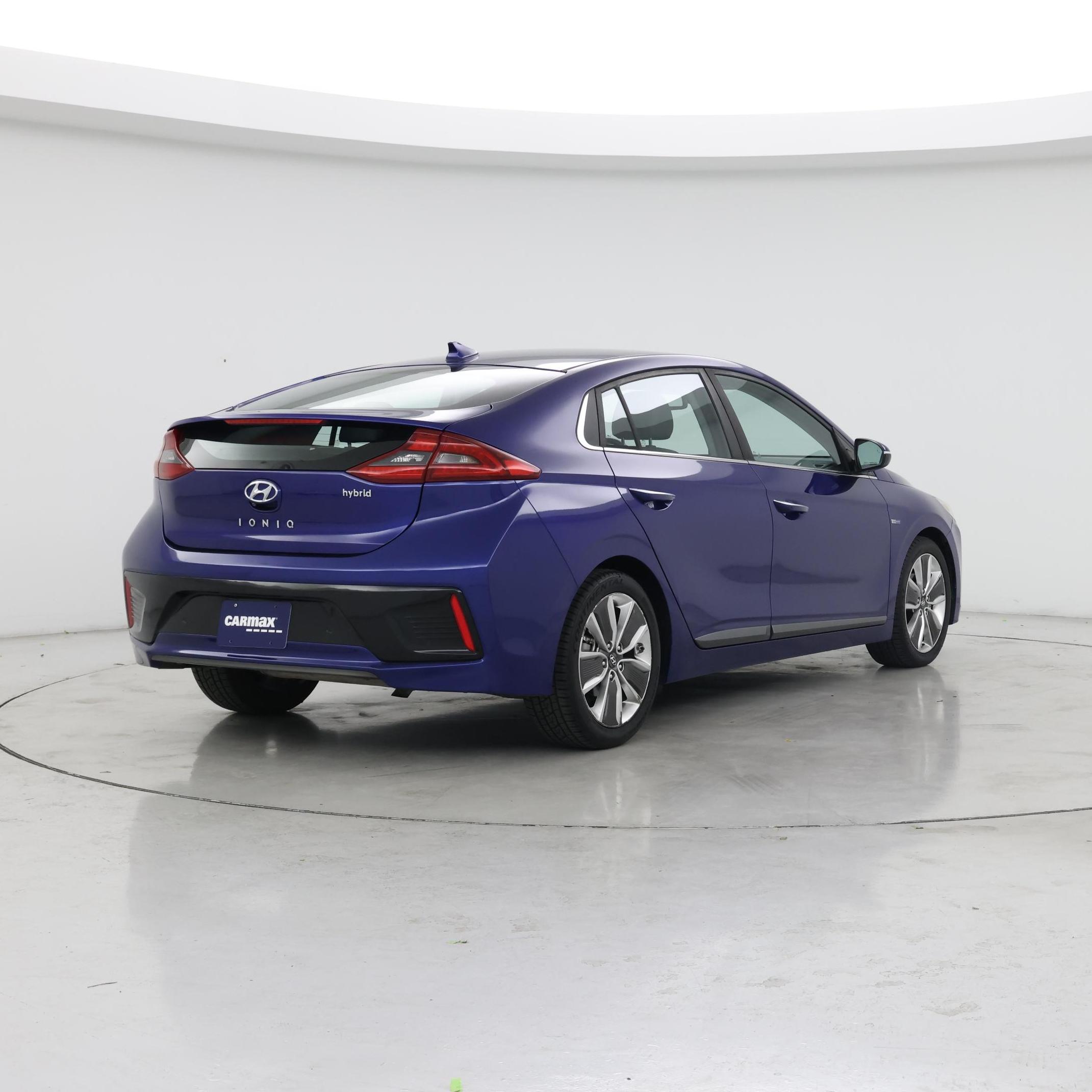 Thumbnail: 2019 Hyundai Ioniq - 8
