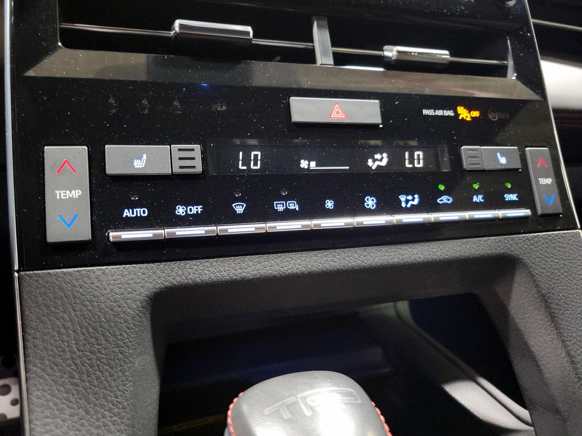 Thumbnail: 2021 Toyota Avalon - 17