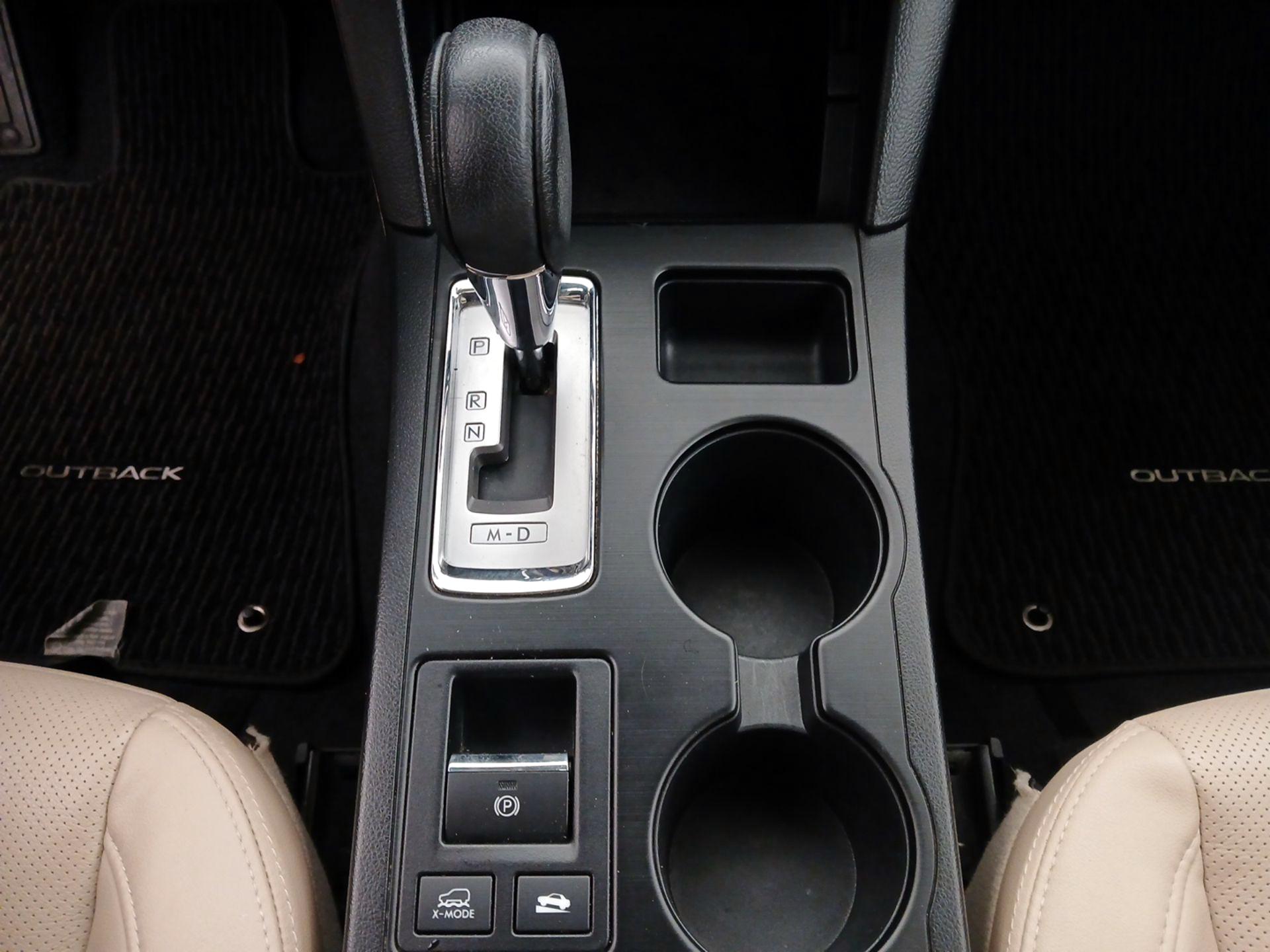 Thumbnail: 2016 Subaru Outback - 18