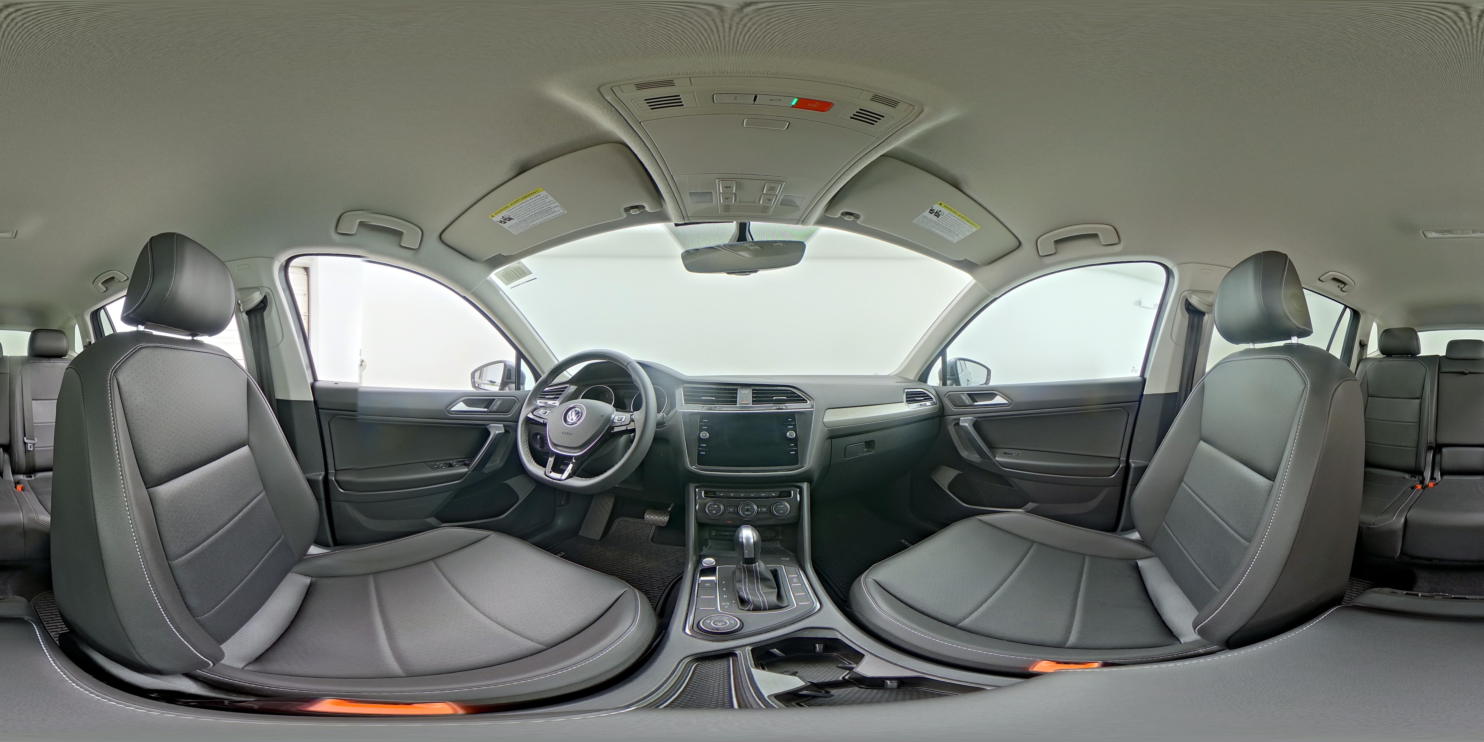2021 Volkswagen Tiguan SE - Photo 24