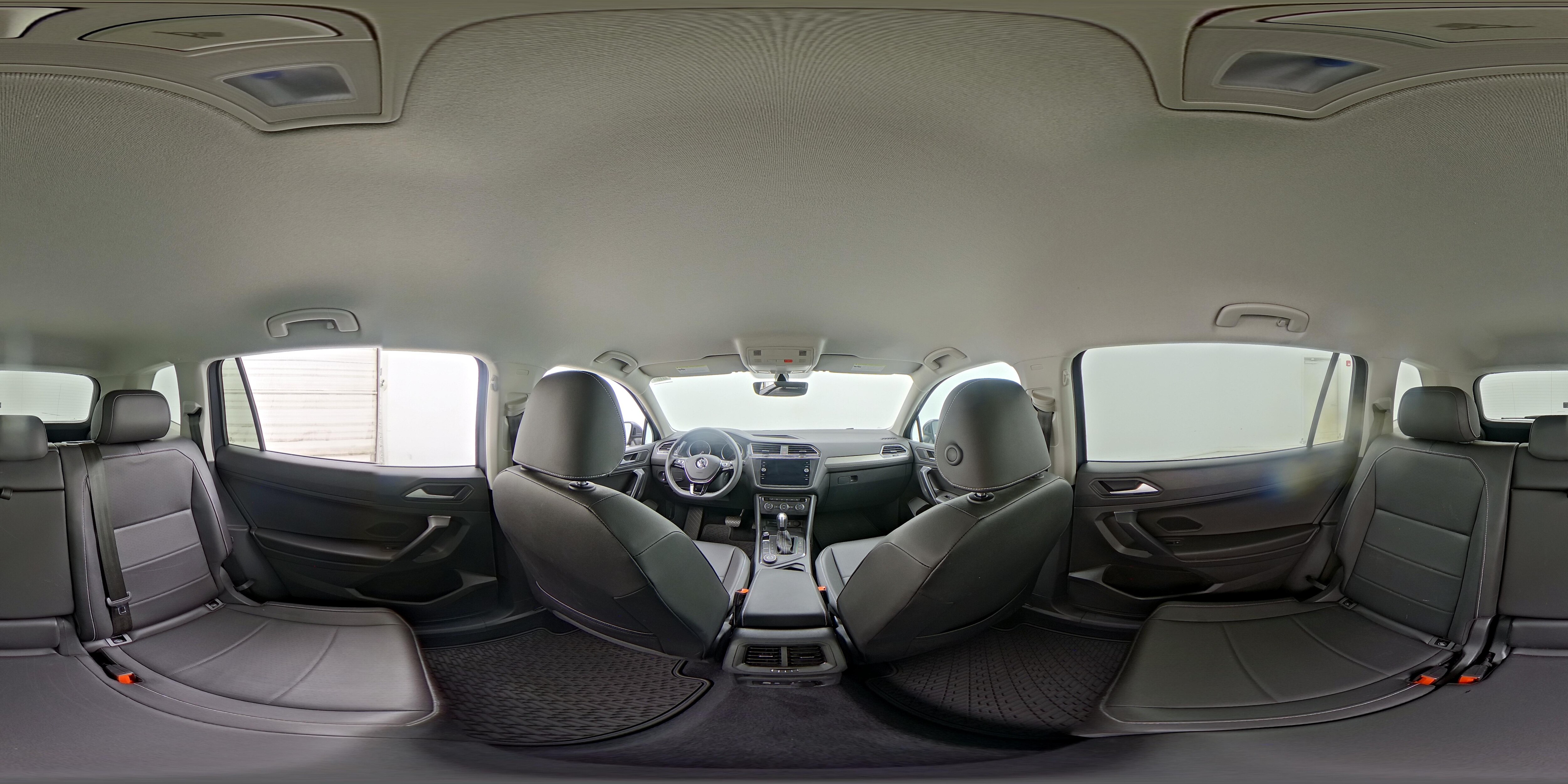 2021 Volkswagen Tiguan SE - Photo 25