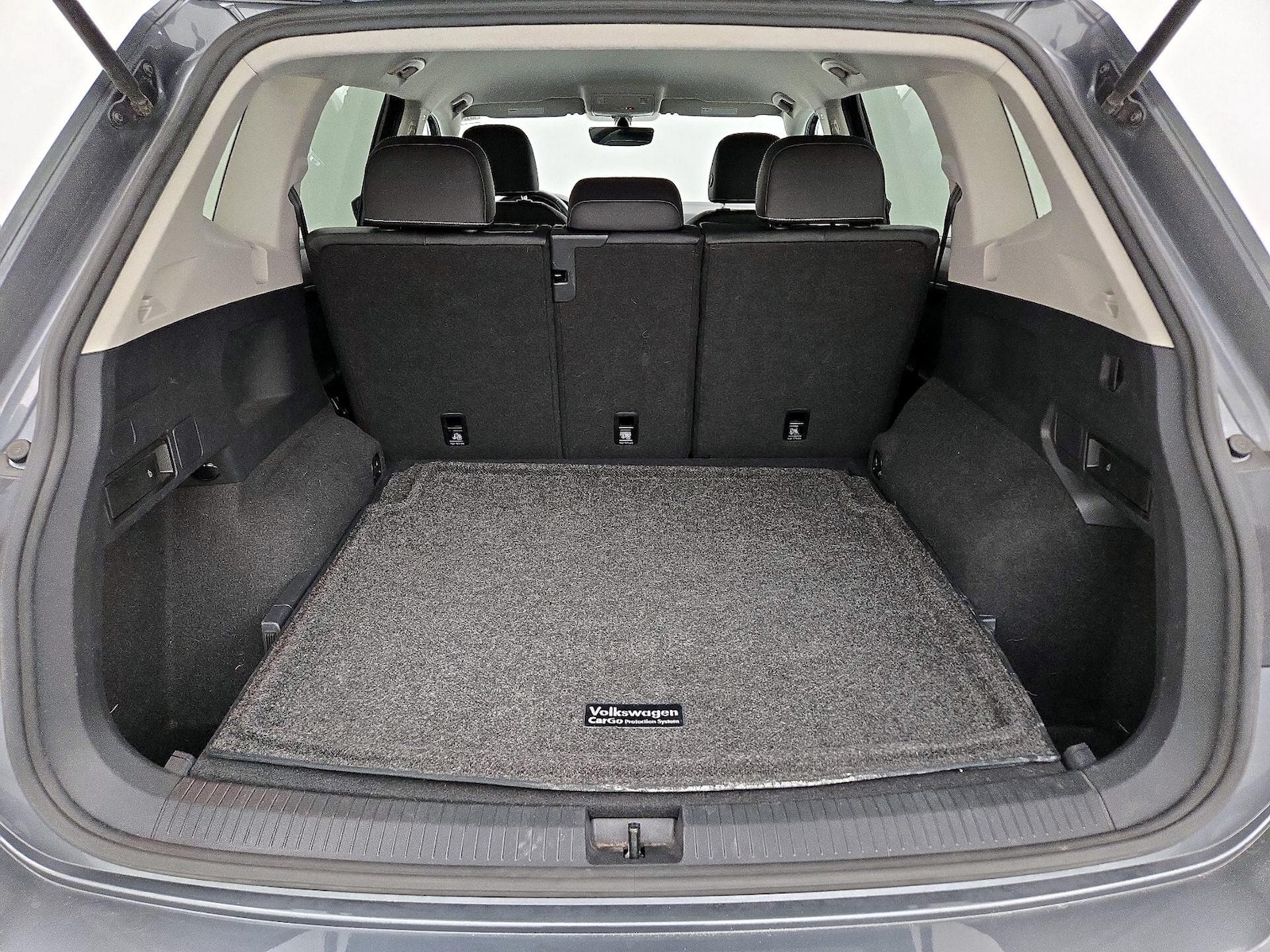 2021 Volkswagen Tiguan SE - Photo 21