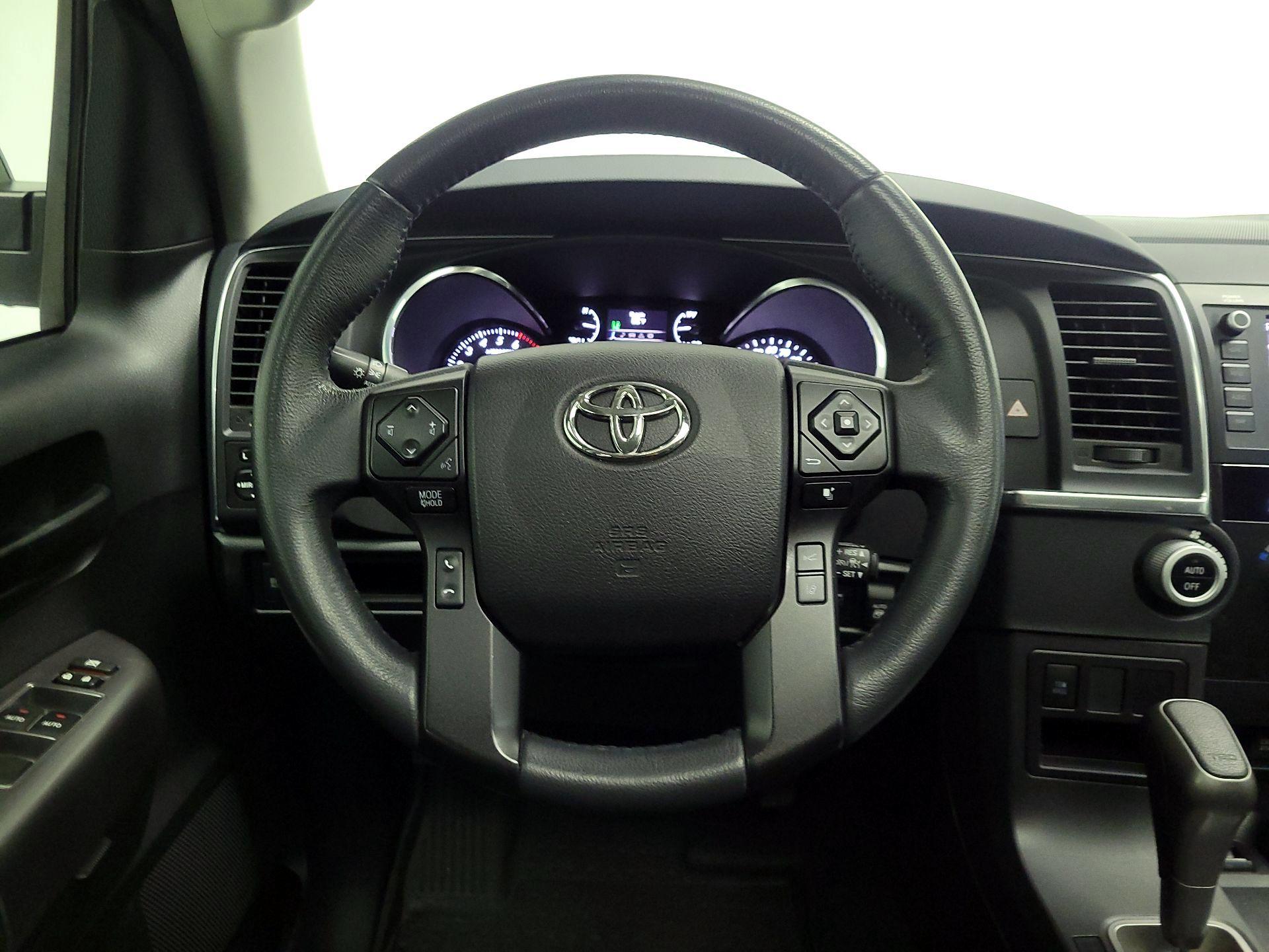 Thumbnail: 2022 Toyota Sequoia - 10