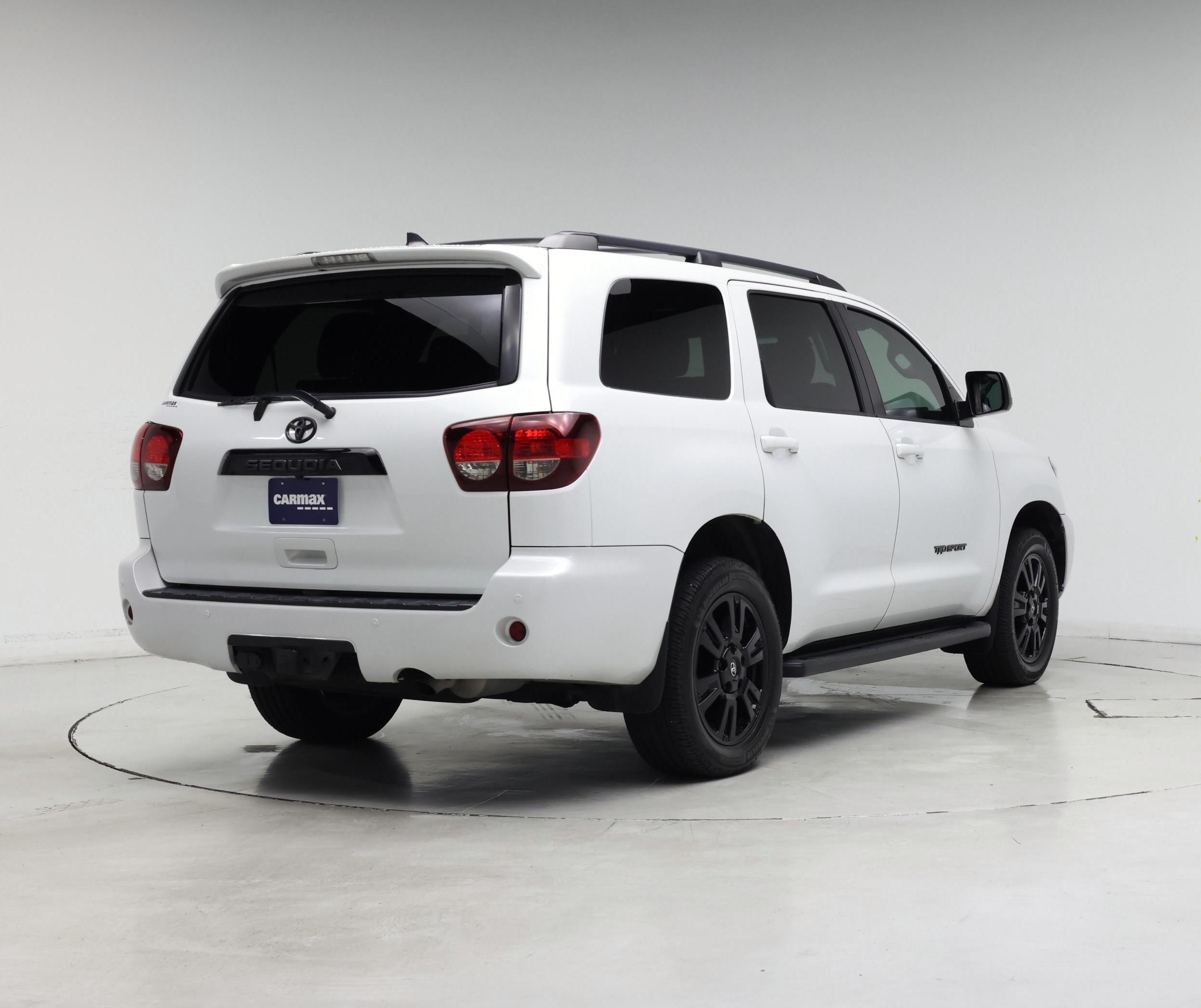 Thumbnail: 2022 Toyota Sequoia - 8