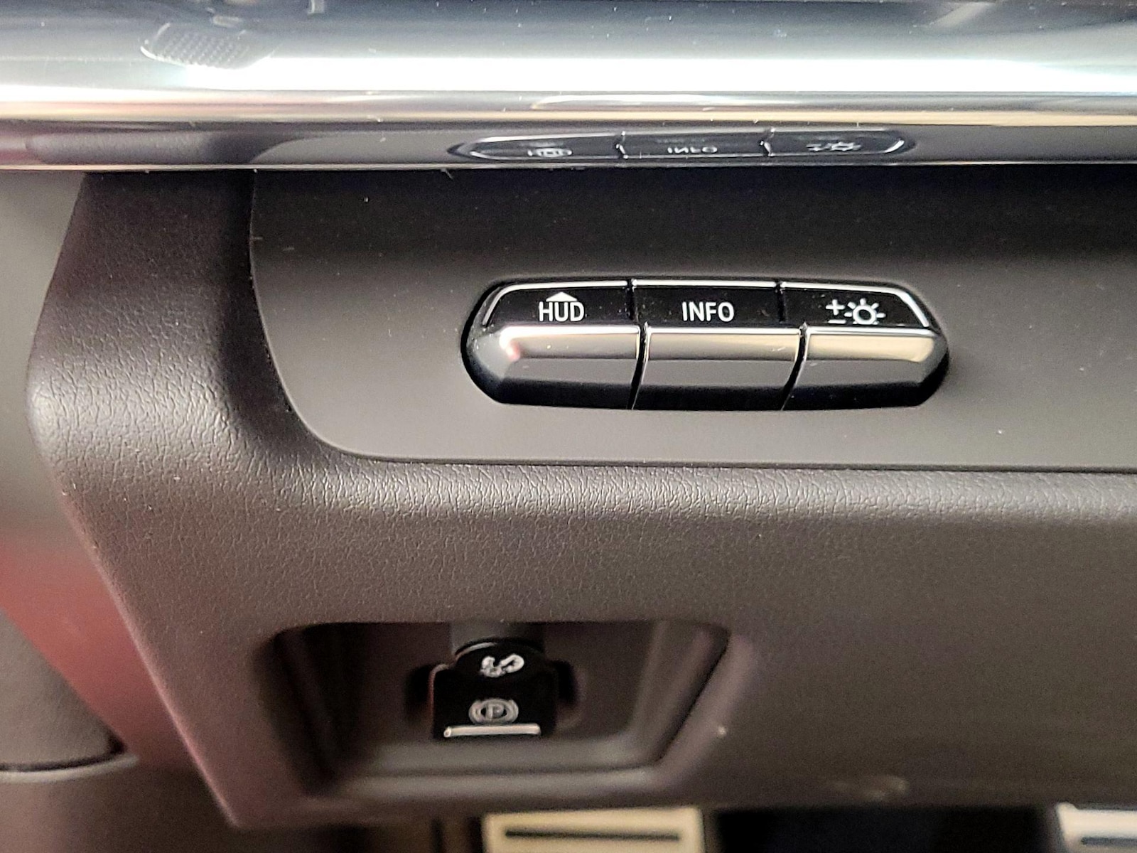 2020 Chevrolet Corvette 2LT - Photo 14