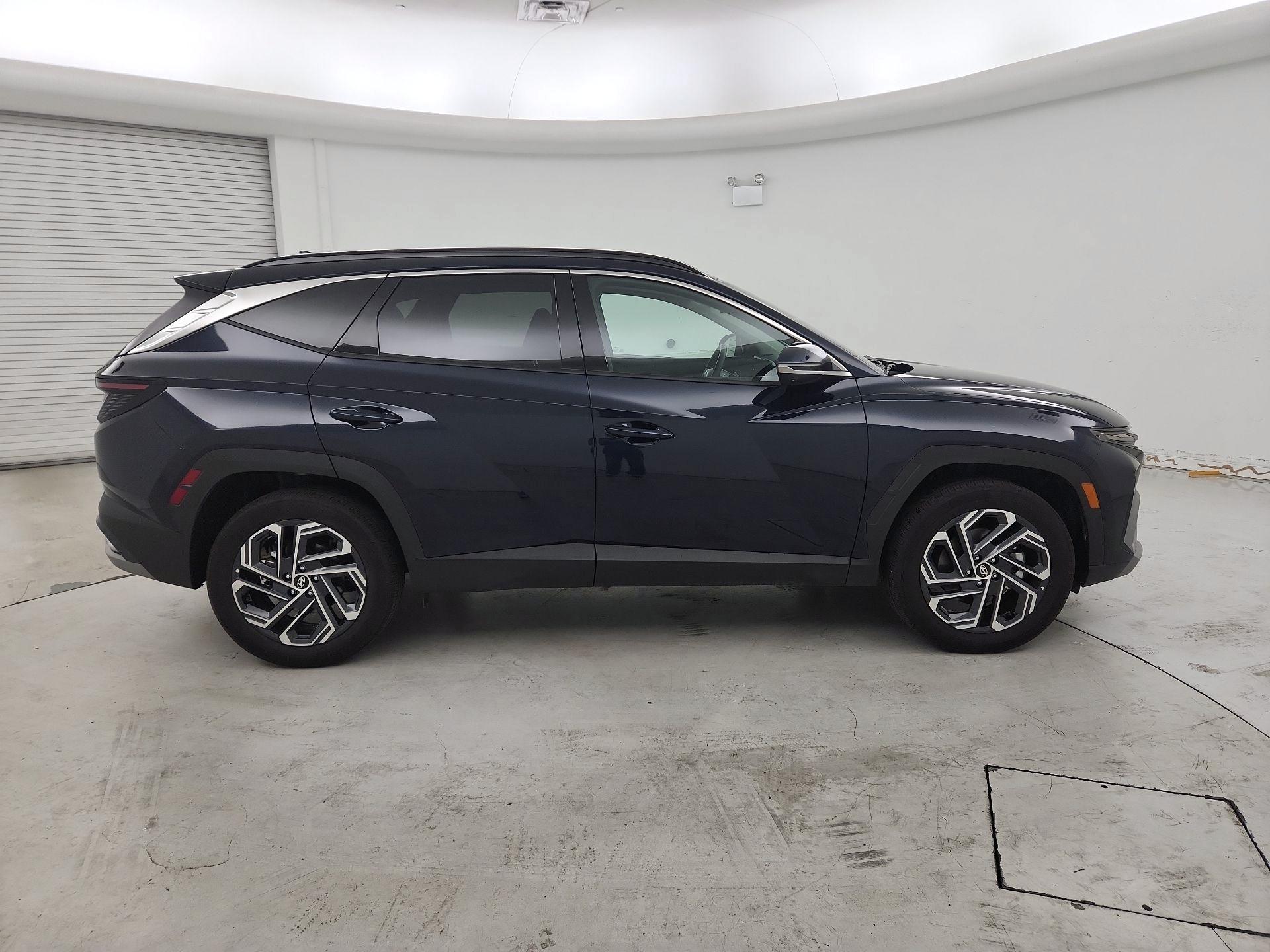 Thumbnail: 2025 Hyundai Tucson - 4