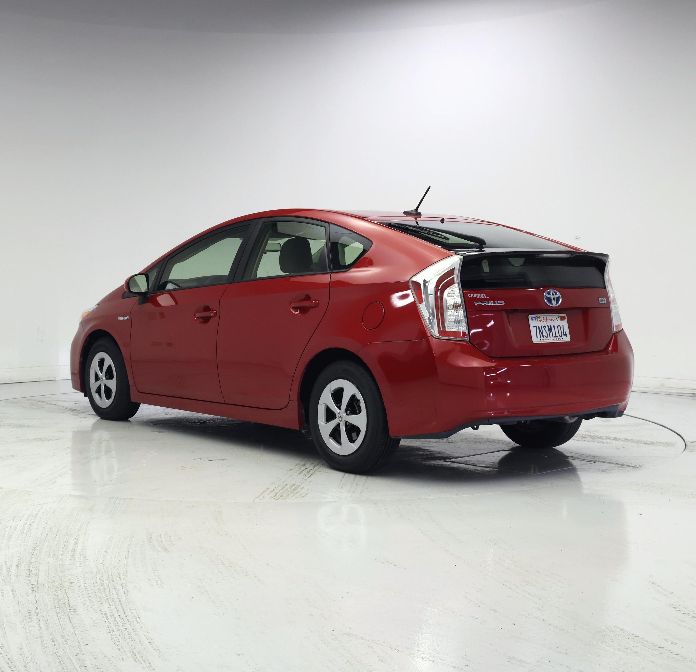 Thumbnail: 2015 Toyota Prius - 2