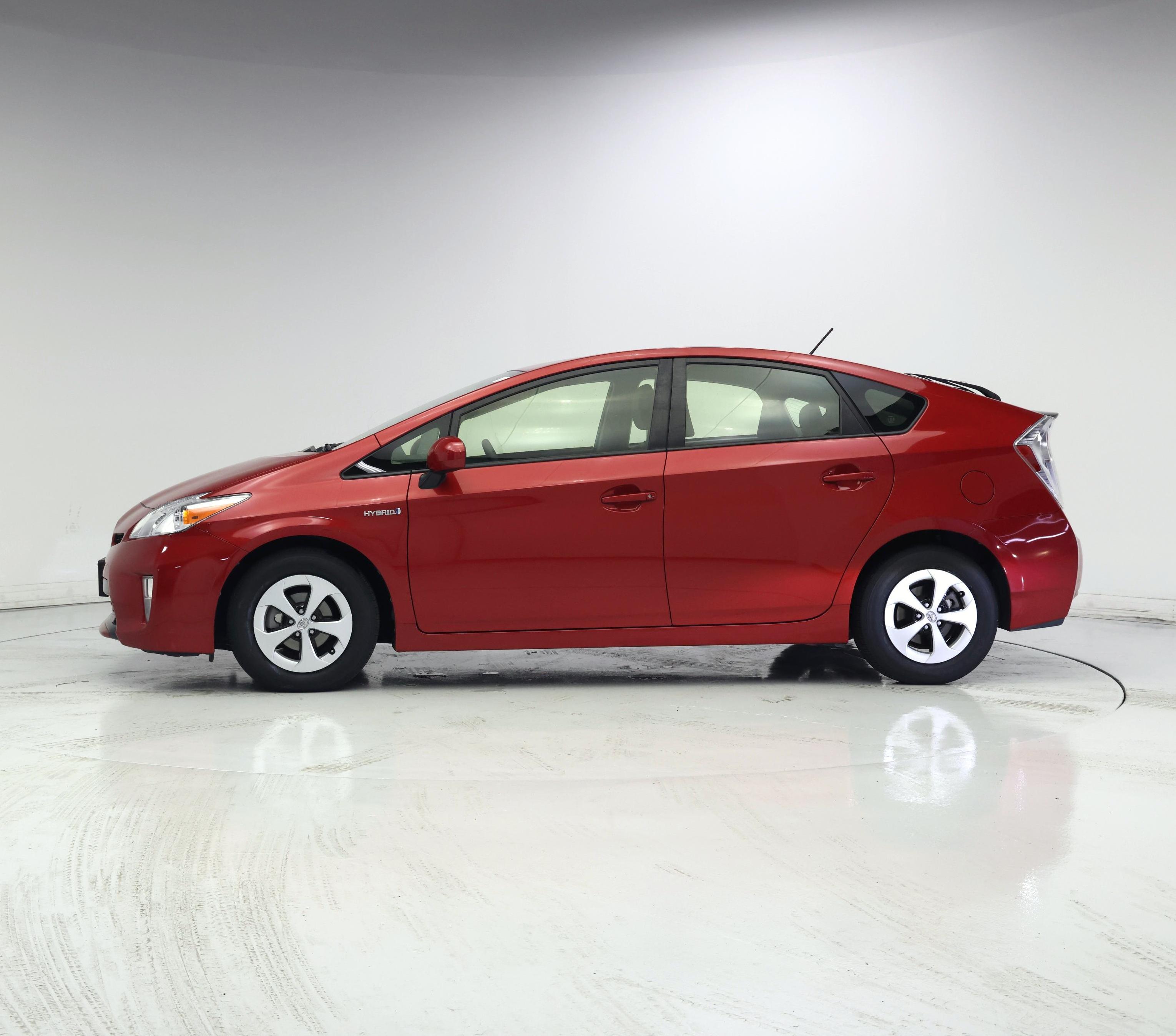 Thumbnail: 2015 Toyota Prius - 3
