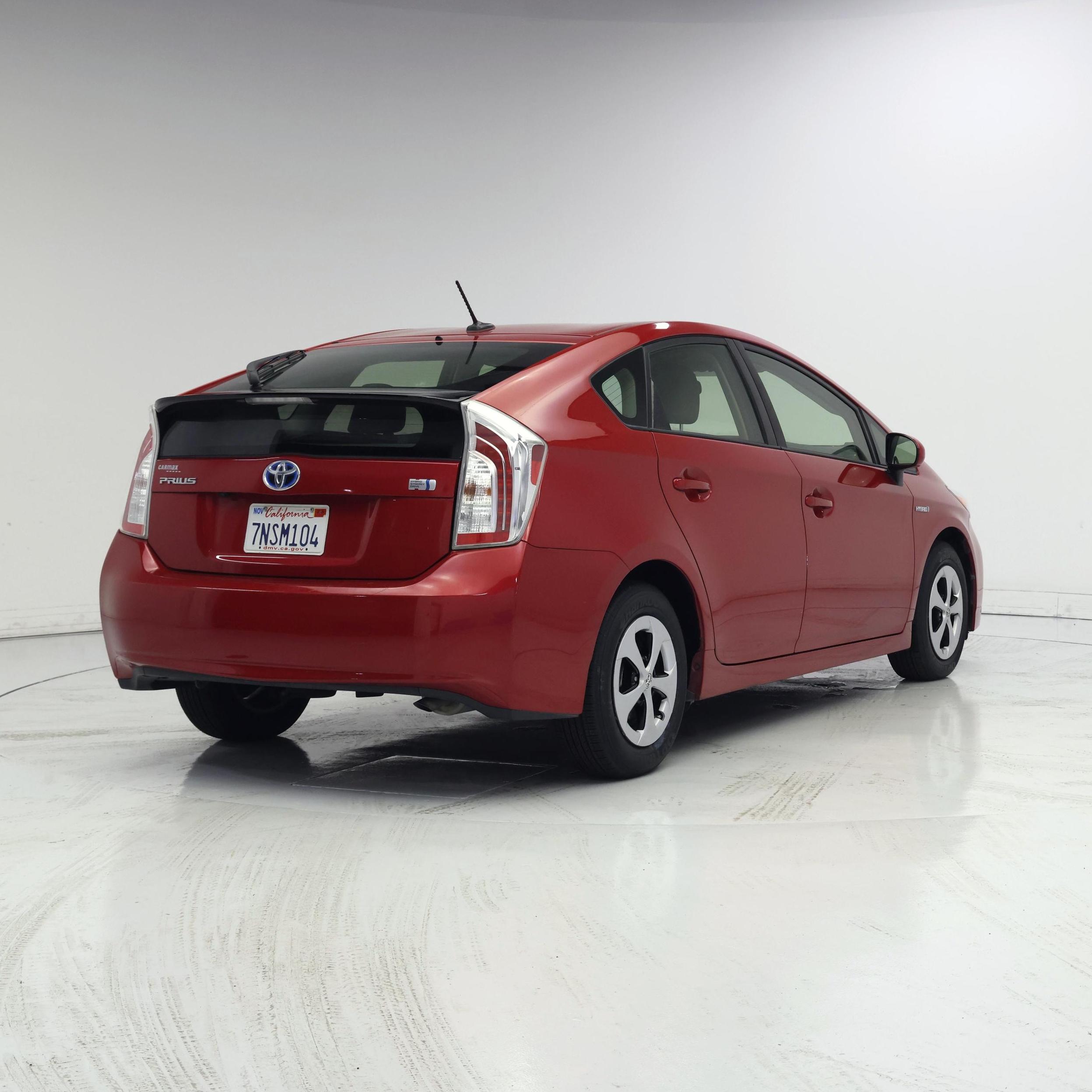 Thumbnail: 2015 Toyota Prius - 8