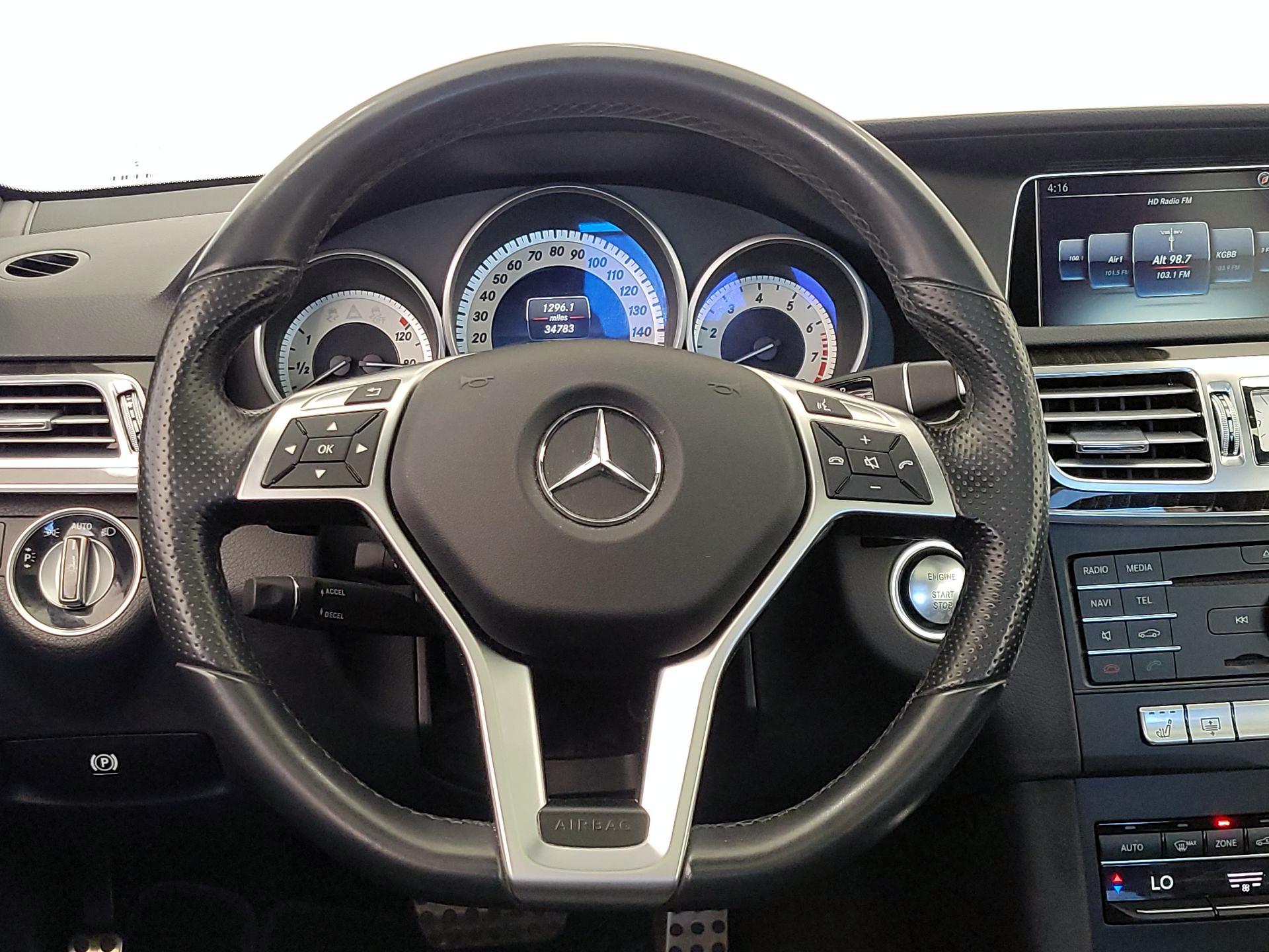 Thumbnail: 2016 Mercedes-Benz E-Class - 10