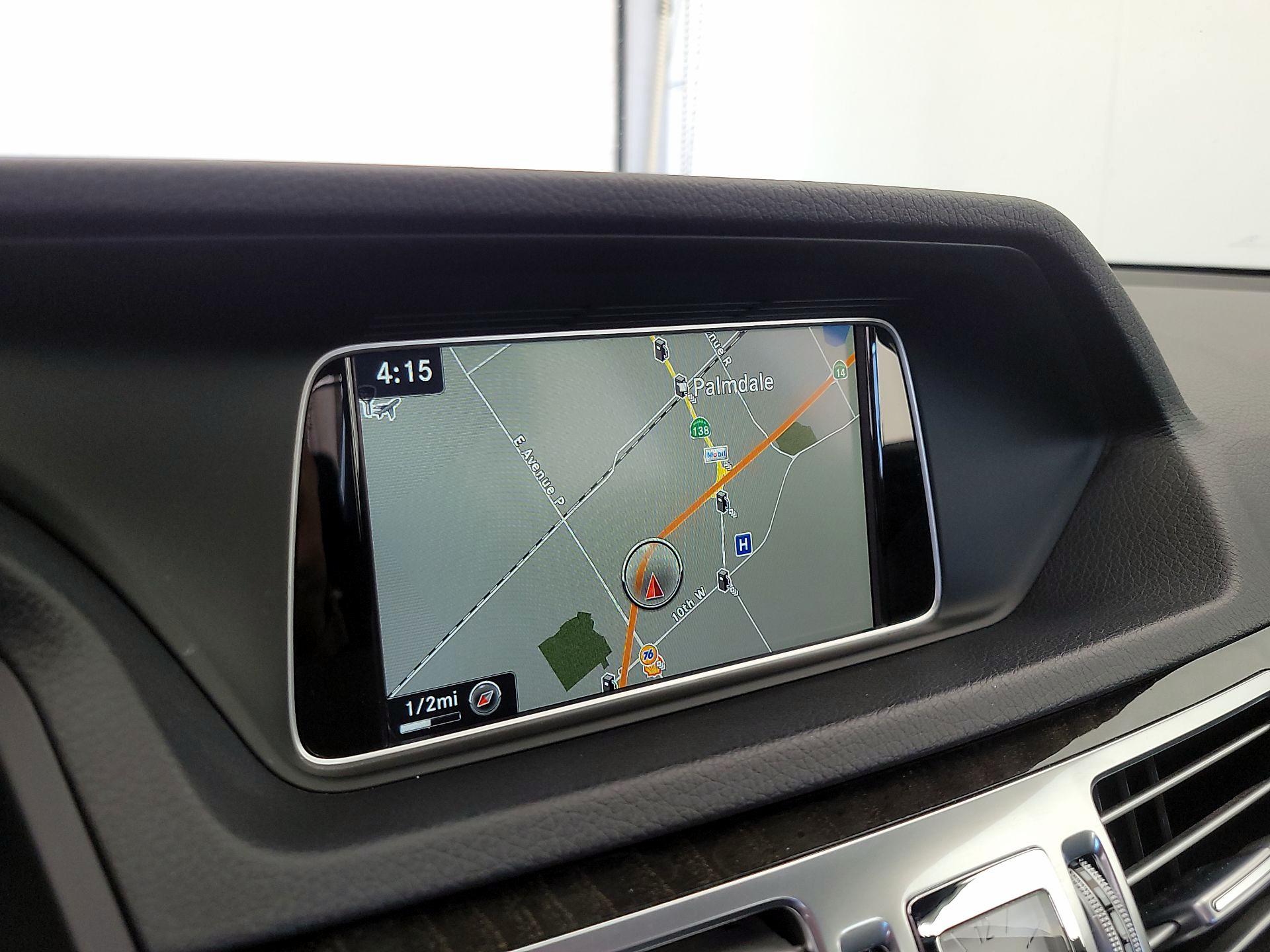 Thumbnail: 2016 Mercedes-Benz E-Class - 14