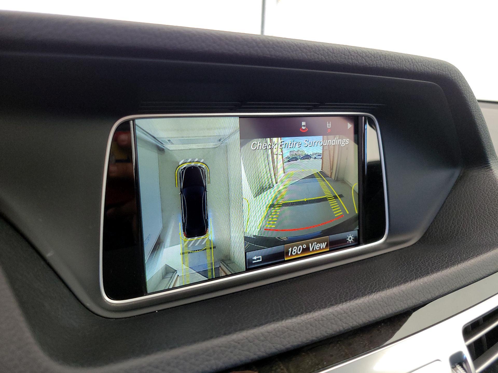 Thumbnail: 2016 Mercedes-Benz E-Class - 15